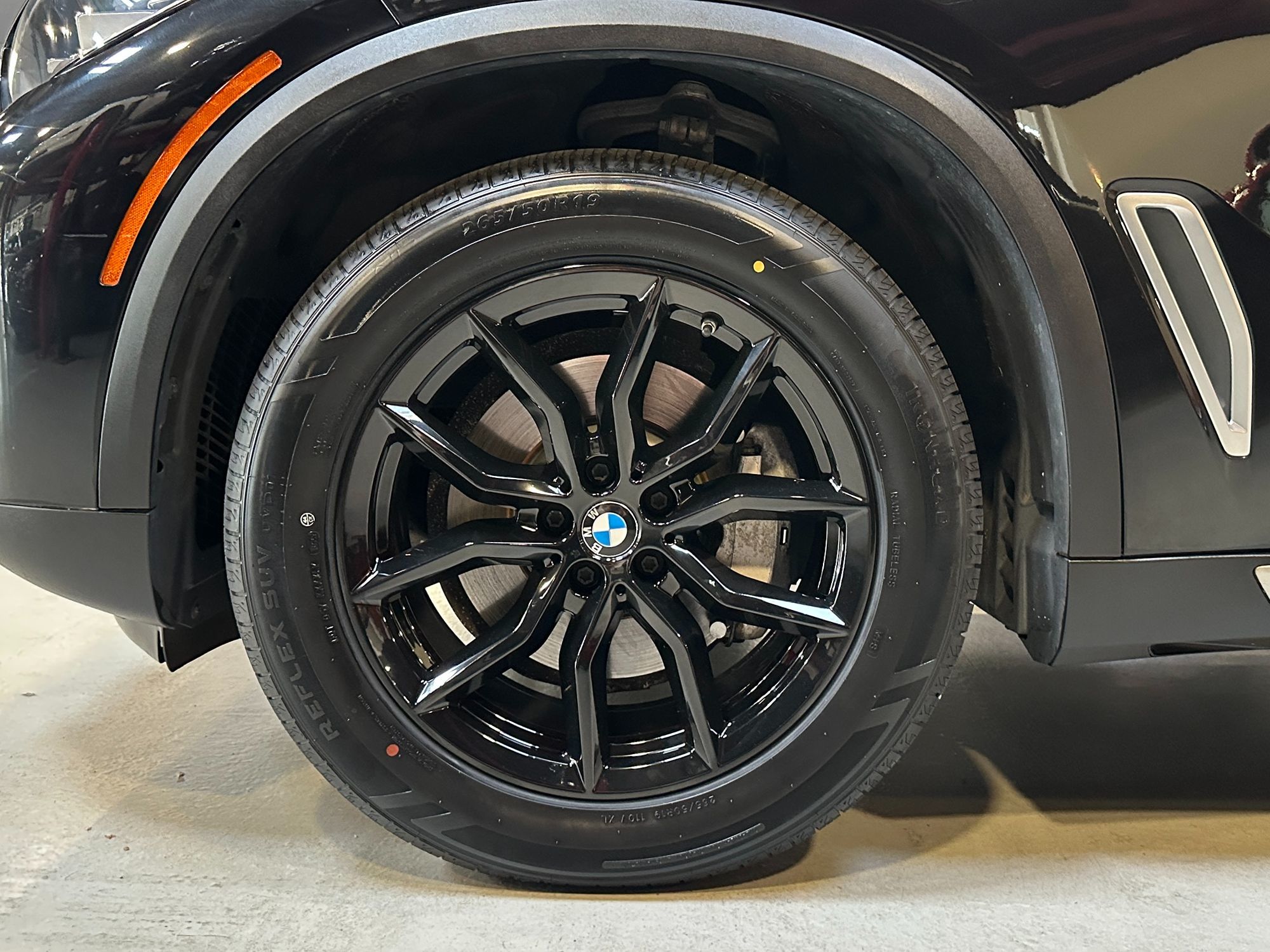 Photo 3 of this BMW X5