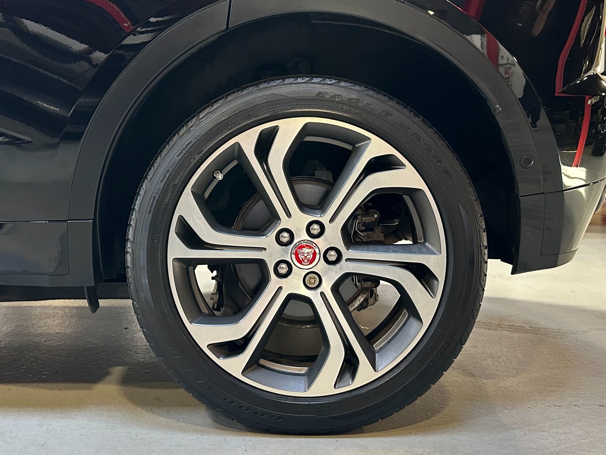 2018 Jaguar E-PACE First Edition photo 4