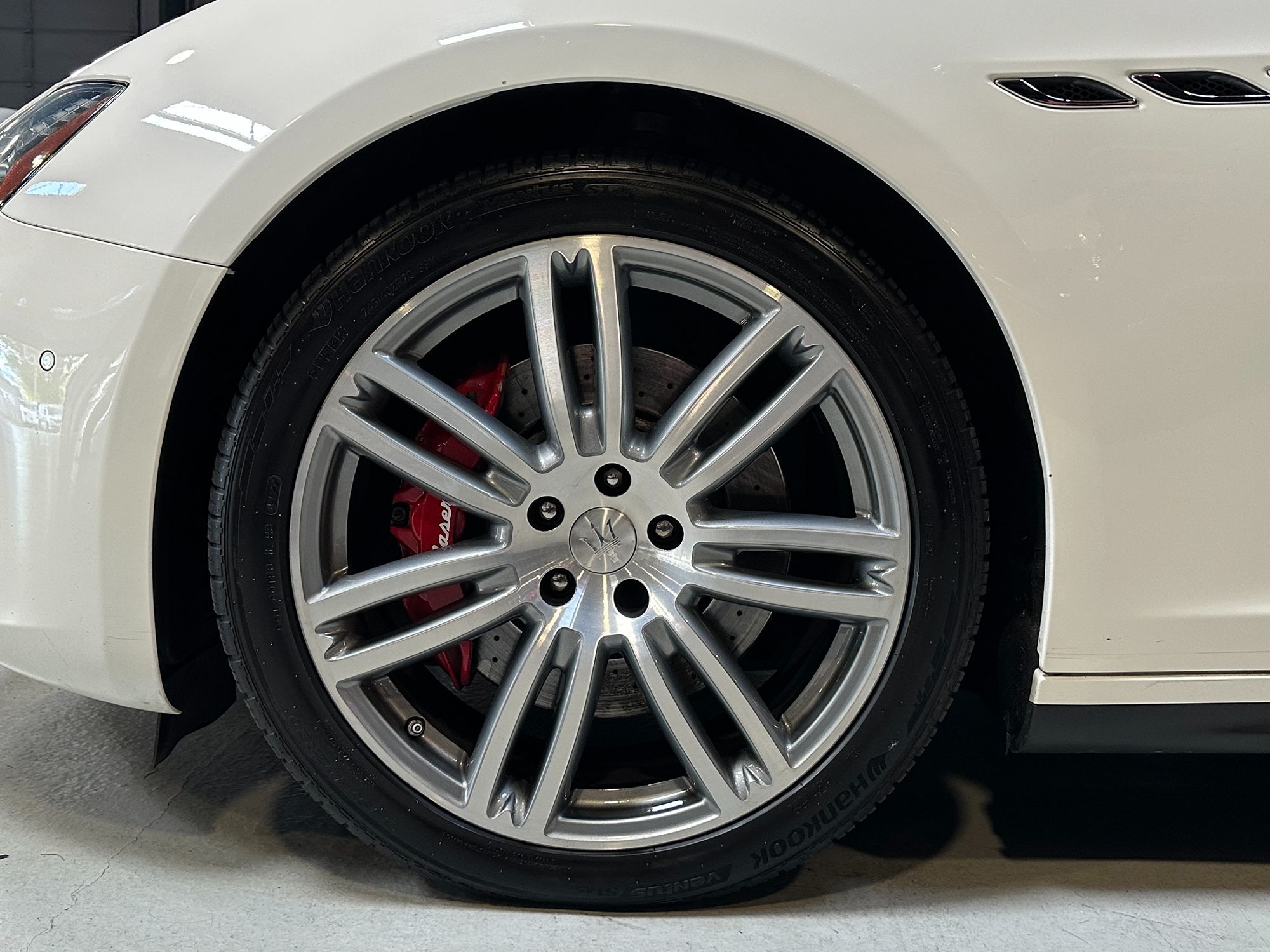 Photo 3 of this Maserati Ghibli