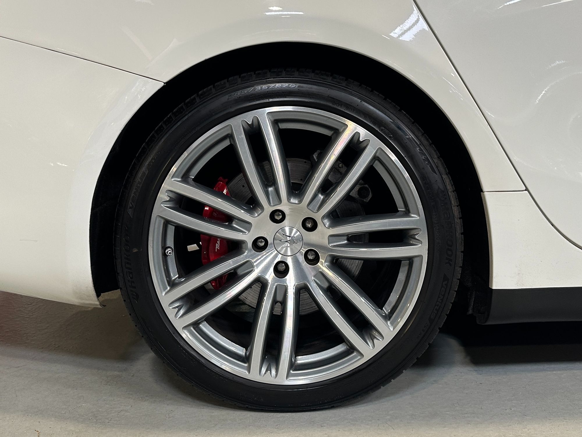 Photo 10 of this Maserati Ghibli