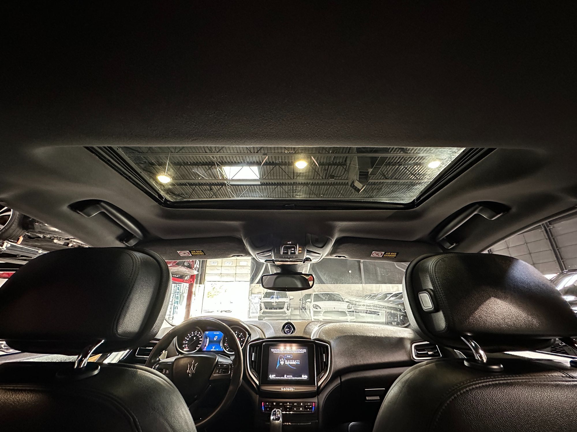 Photo 32 of this Maserati Ghibli