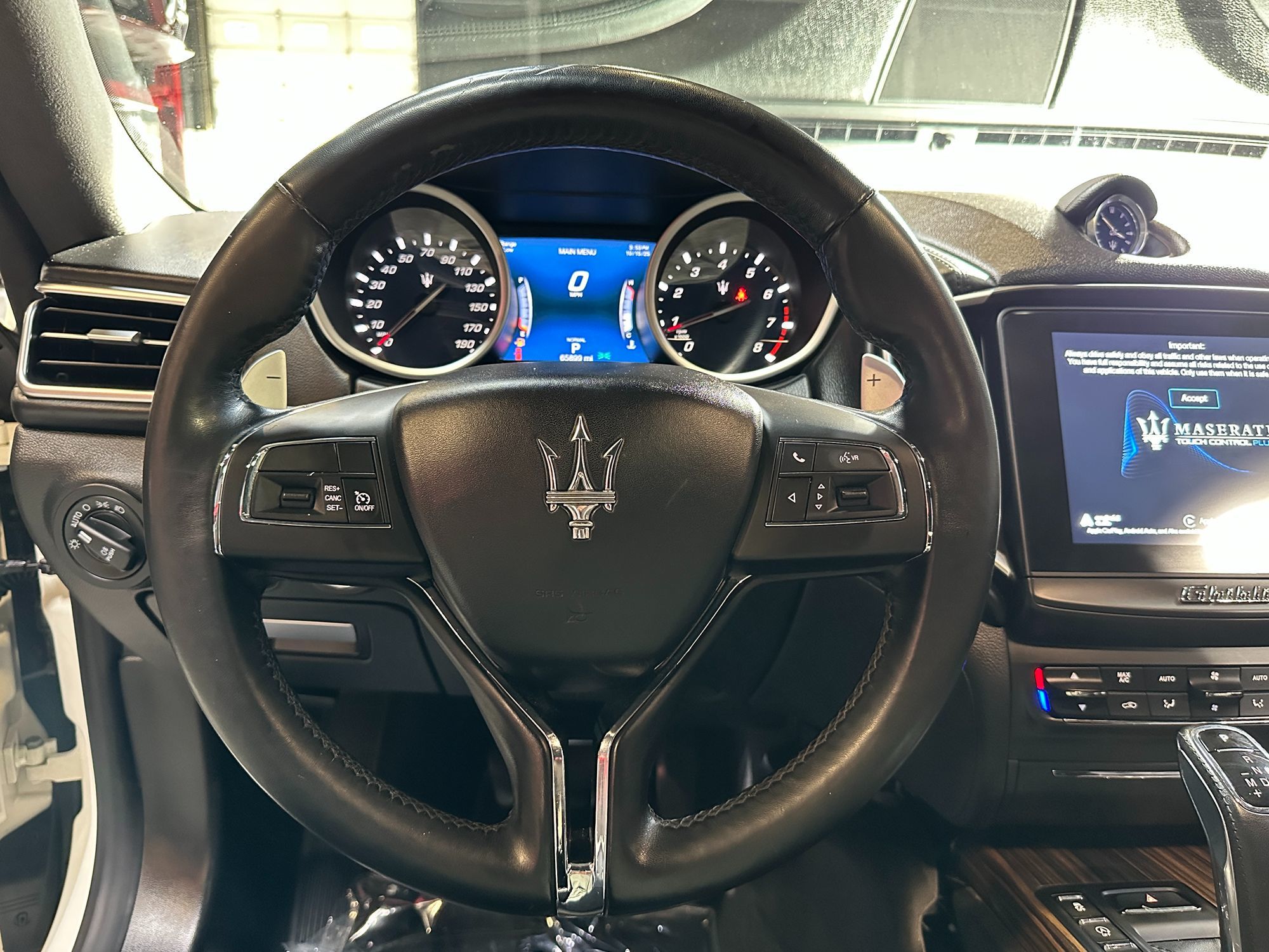Photo 19 of this Maserati Ghibli