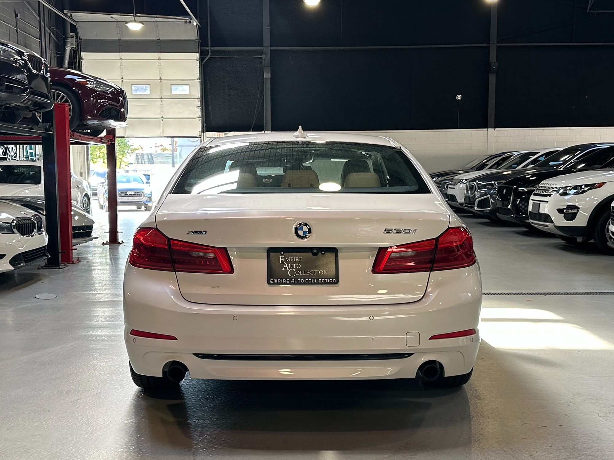 Photo 7 of this BMW 5 Series