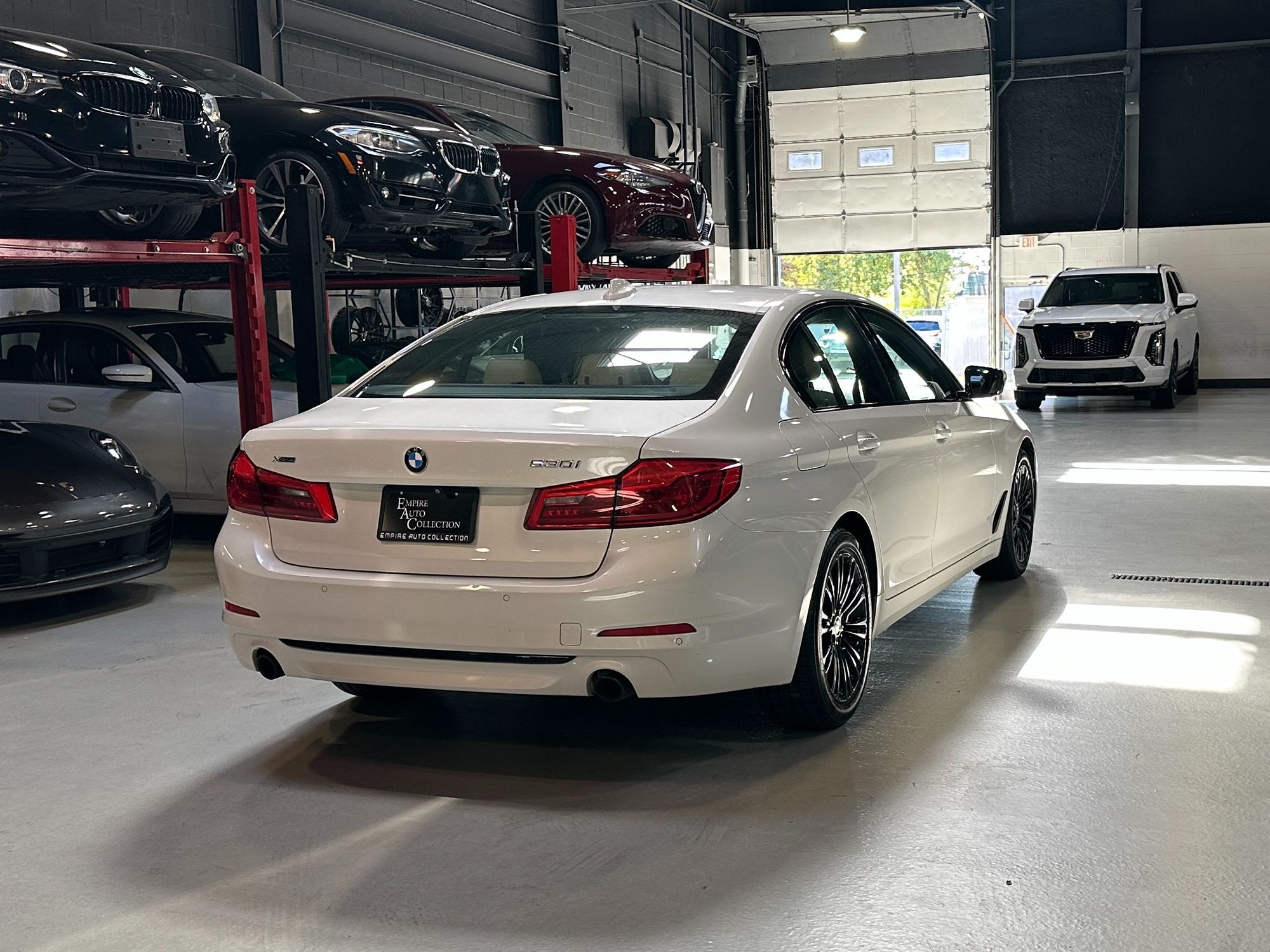 Photo 8 of this BMW 5 Series