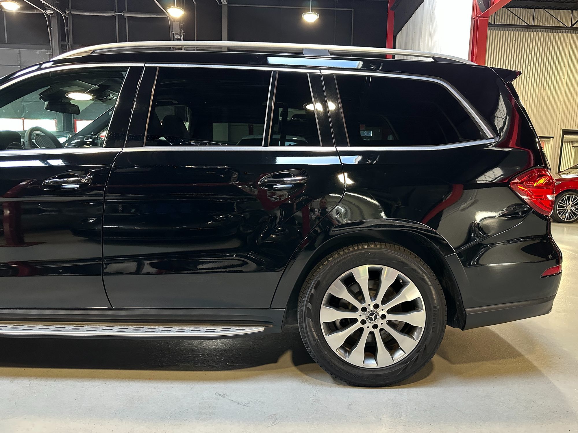 2018 Mercedes Benz GLS 450 4MATIC photo 4