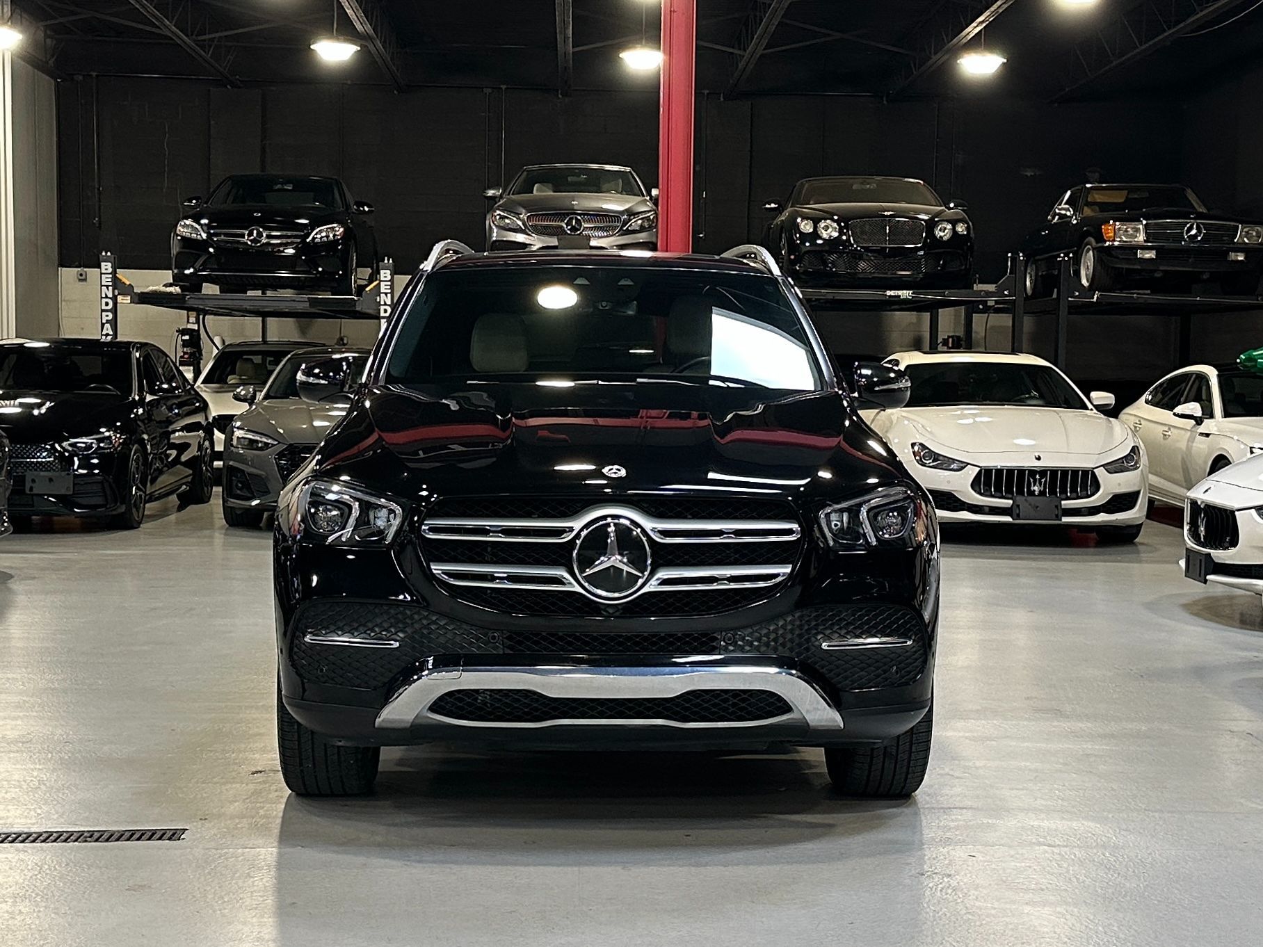 Photo 14 of this Mercedes-Benz GLE 350