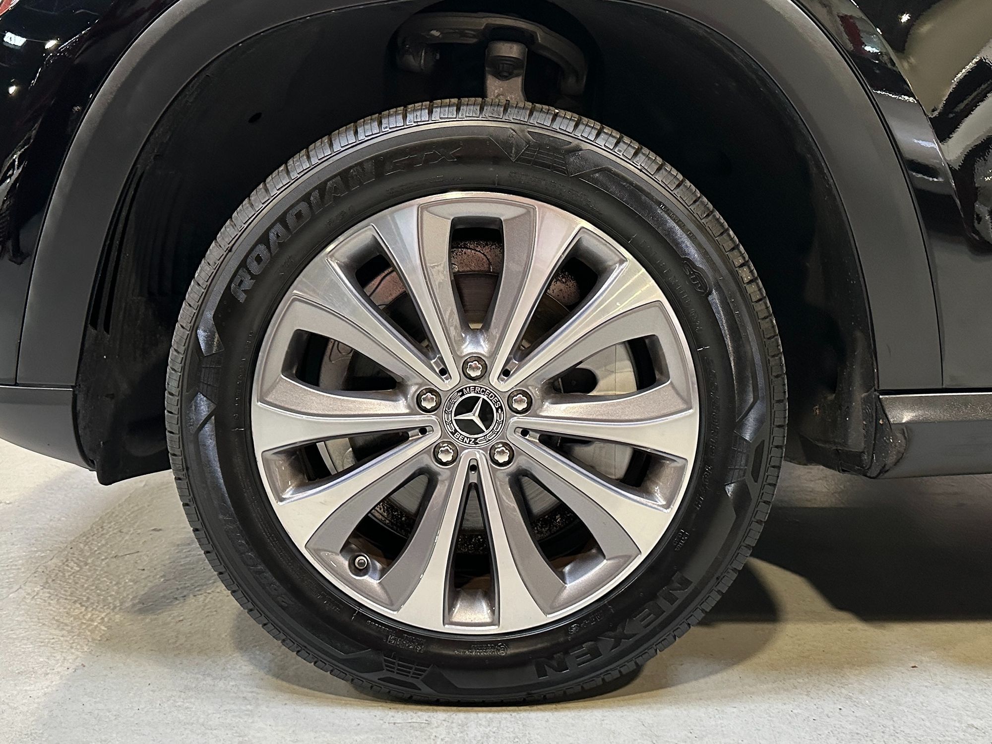 Photo 3 of this Mercedes-Benz GLE 350