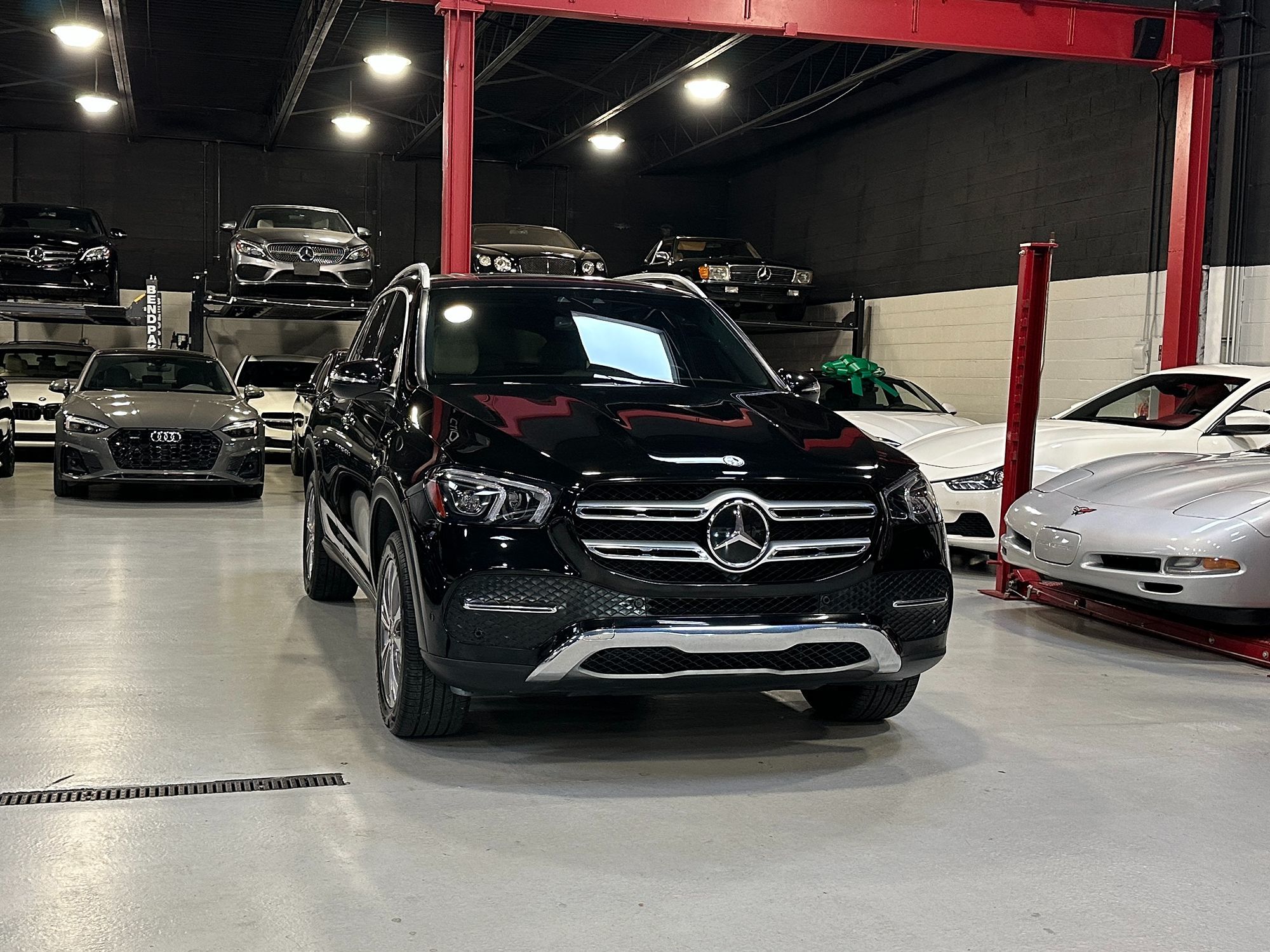 Photo 13 of this Mercedes-Benz GLE 350