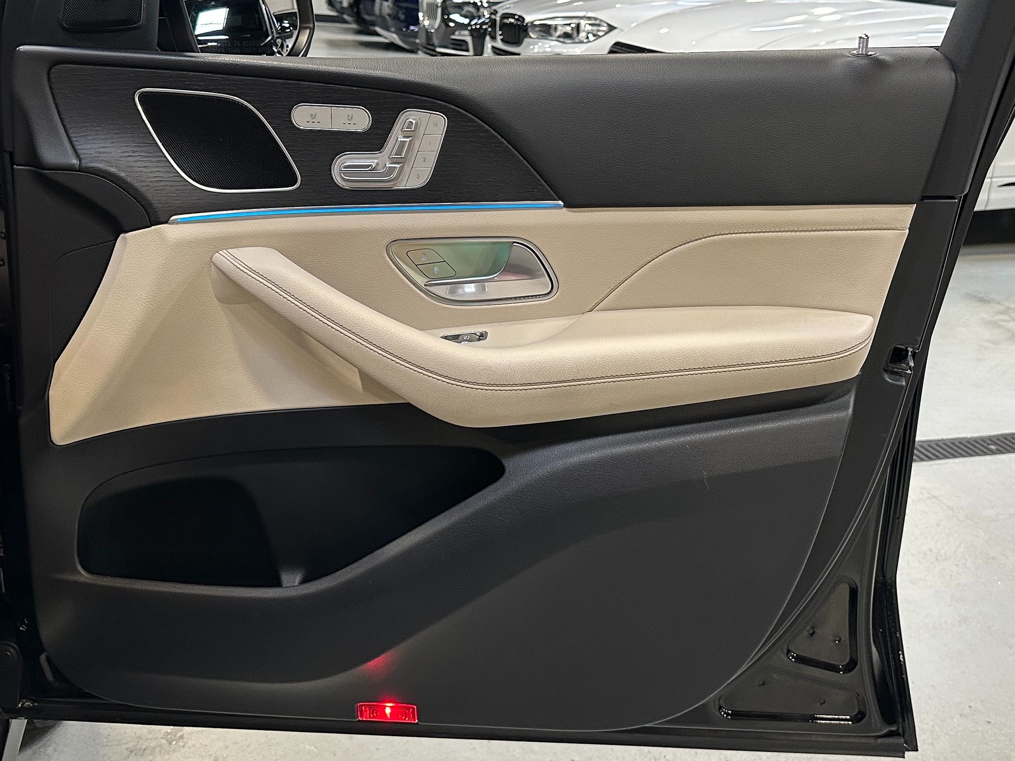 Photo 29 of this Mercedes-Benz GLE 350