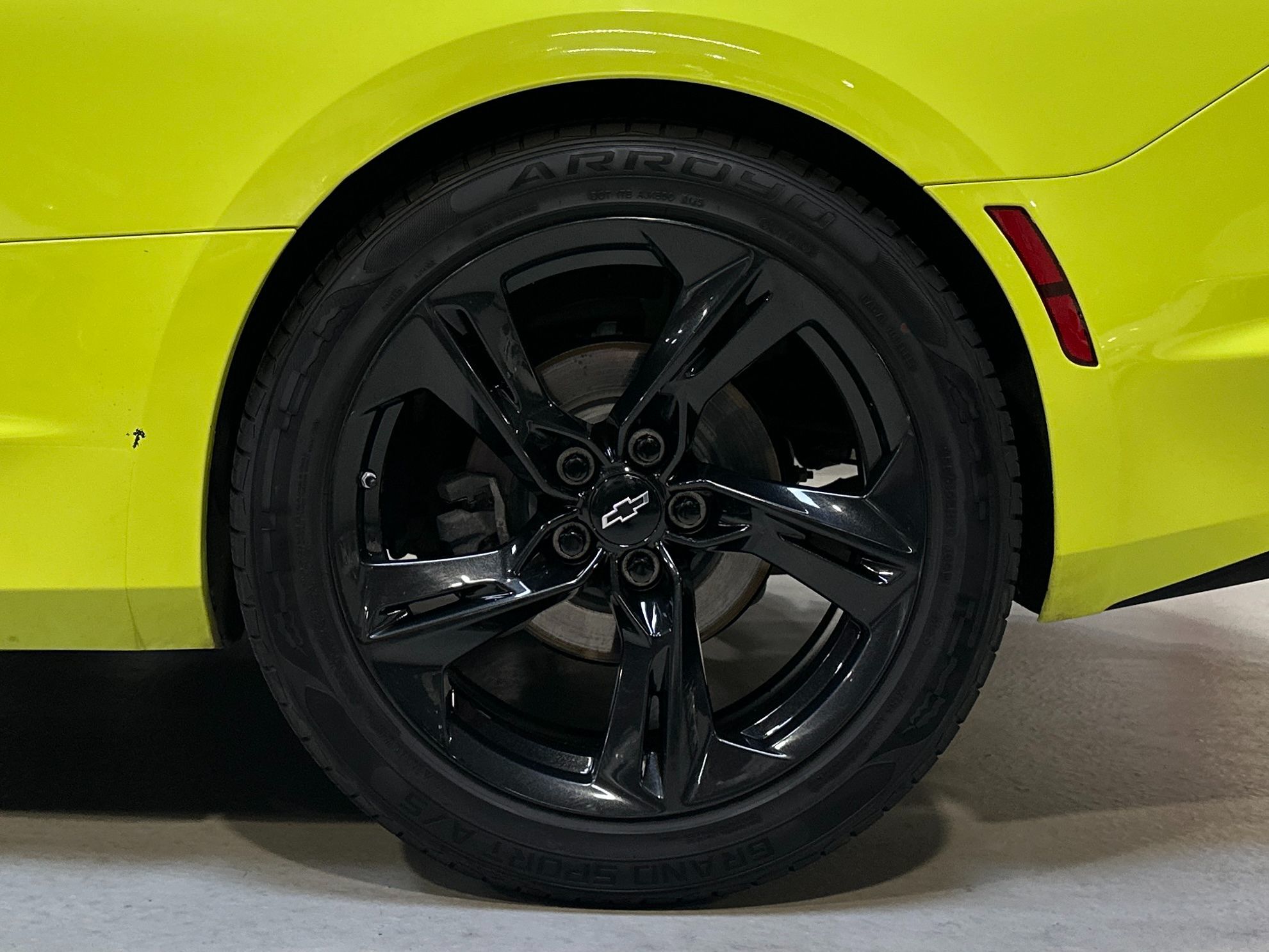 2021 Chevrolet Camaro LT1 photo 4