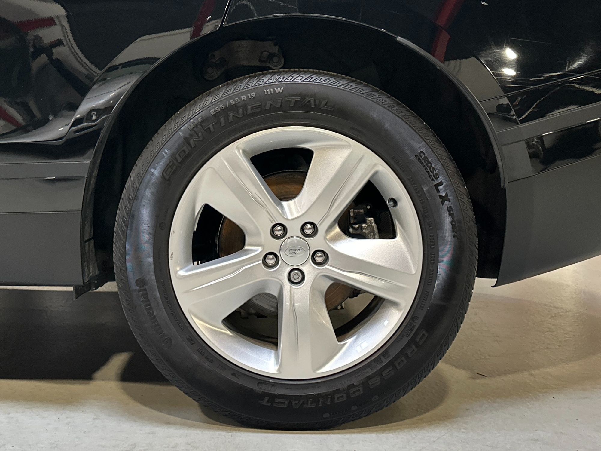 2023 Land Rover Range Rover Velar S photo 3