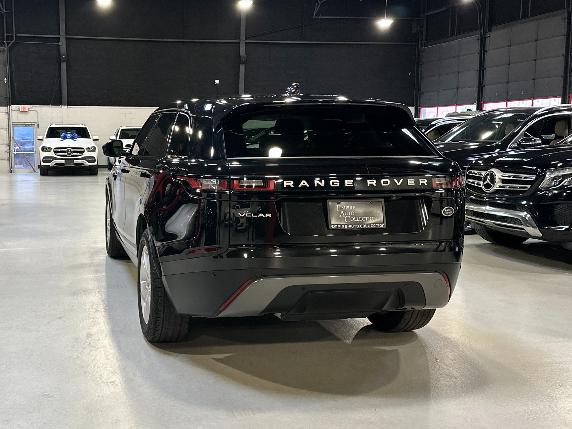 2023 Land Rover Range Rover Velar S photo 4