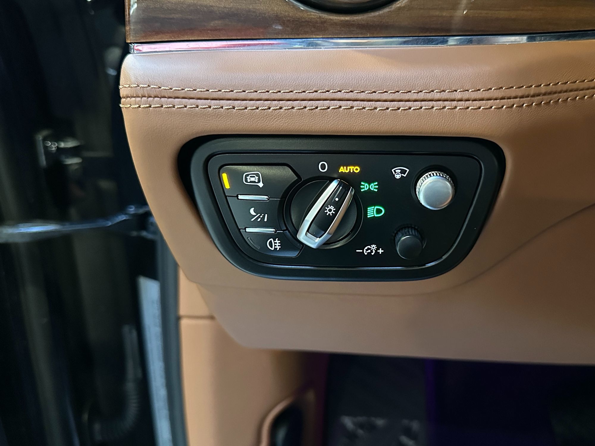 Photo 17 of this Bentley Bentayga