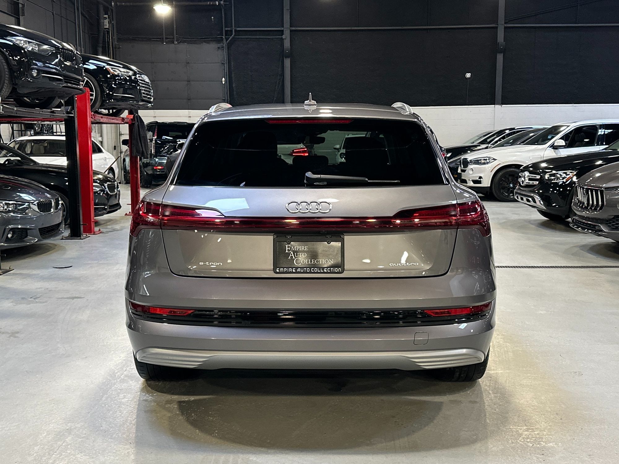 Photo 7 of this Audi e-tron