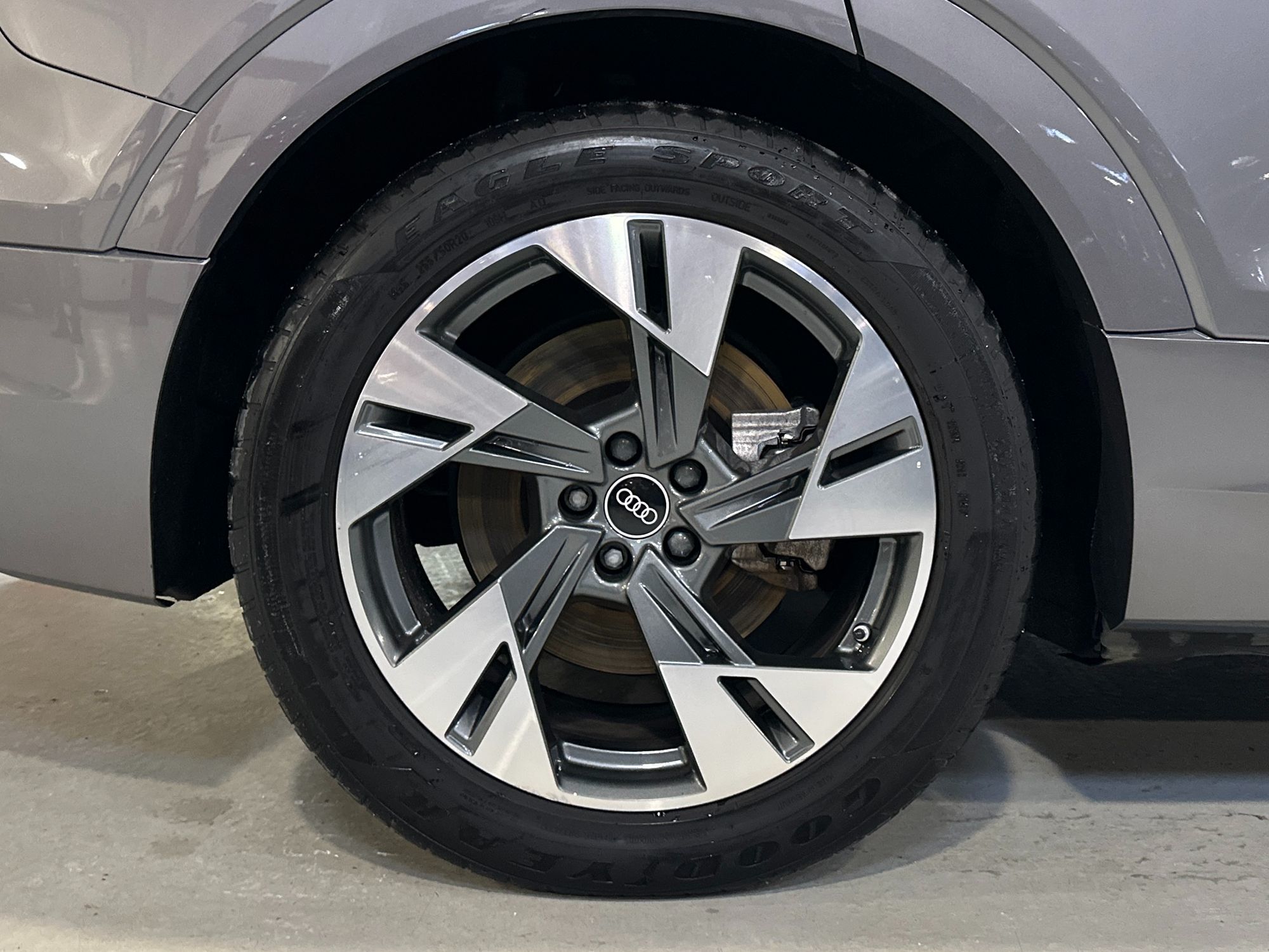 Photo 10 of this Audi e-tron