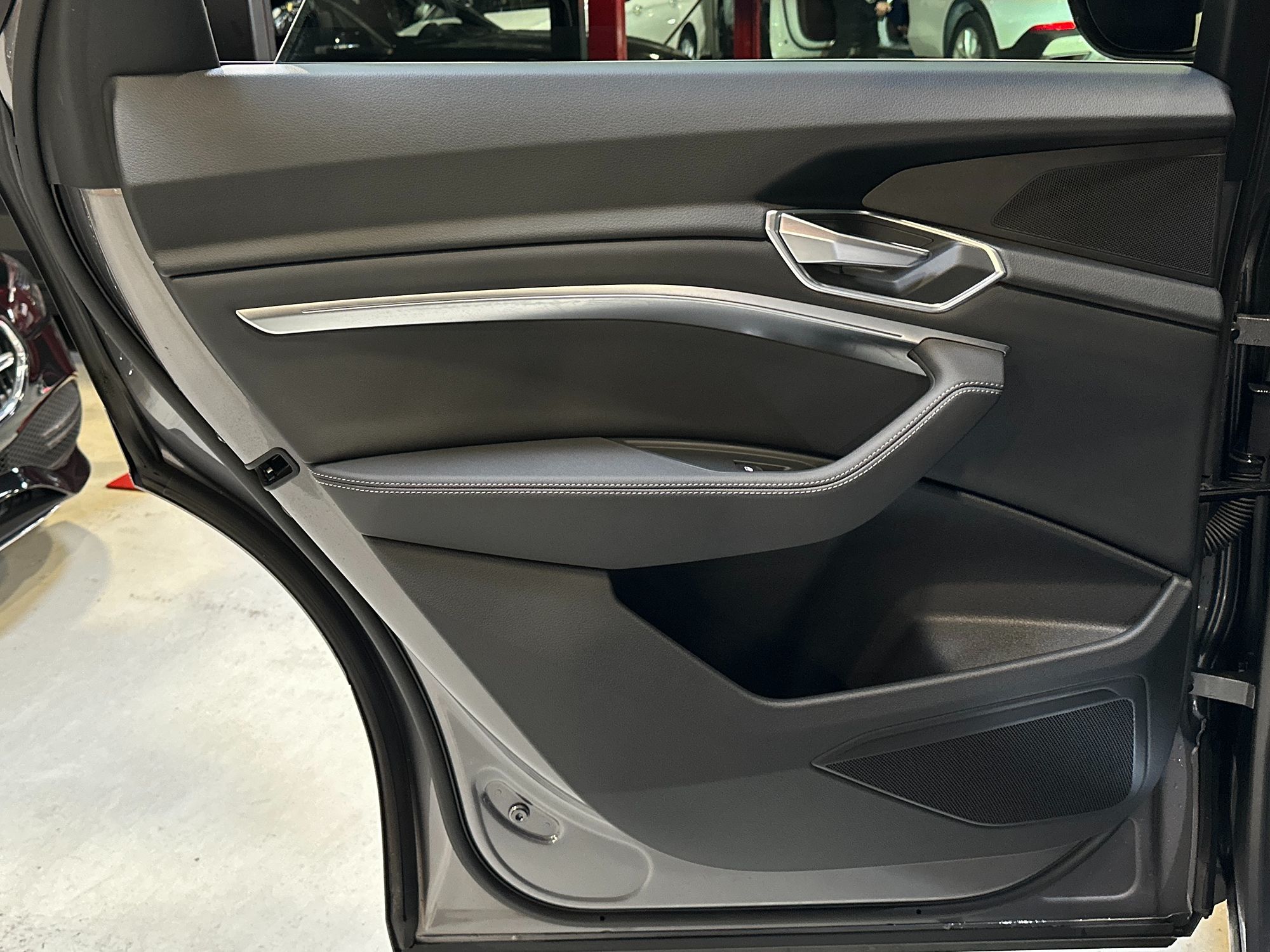 Photo 25 of this Audi e-tron
