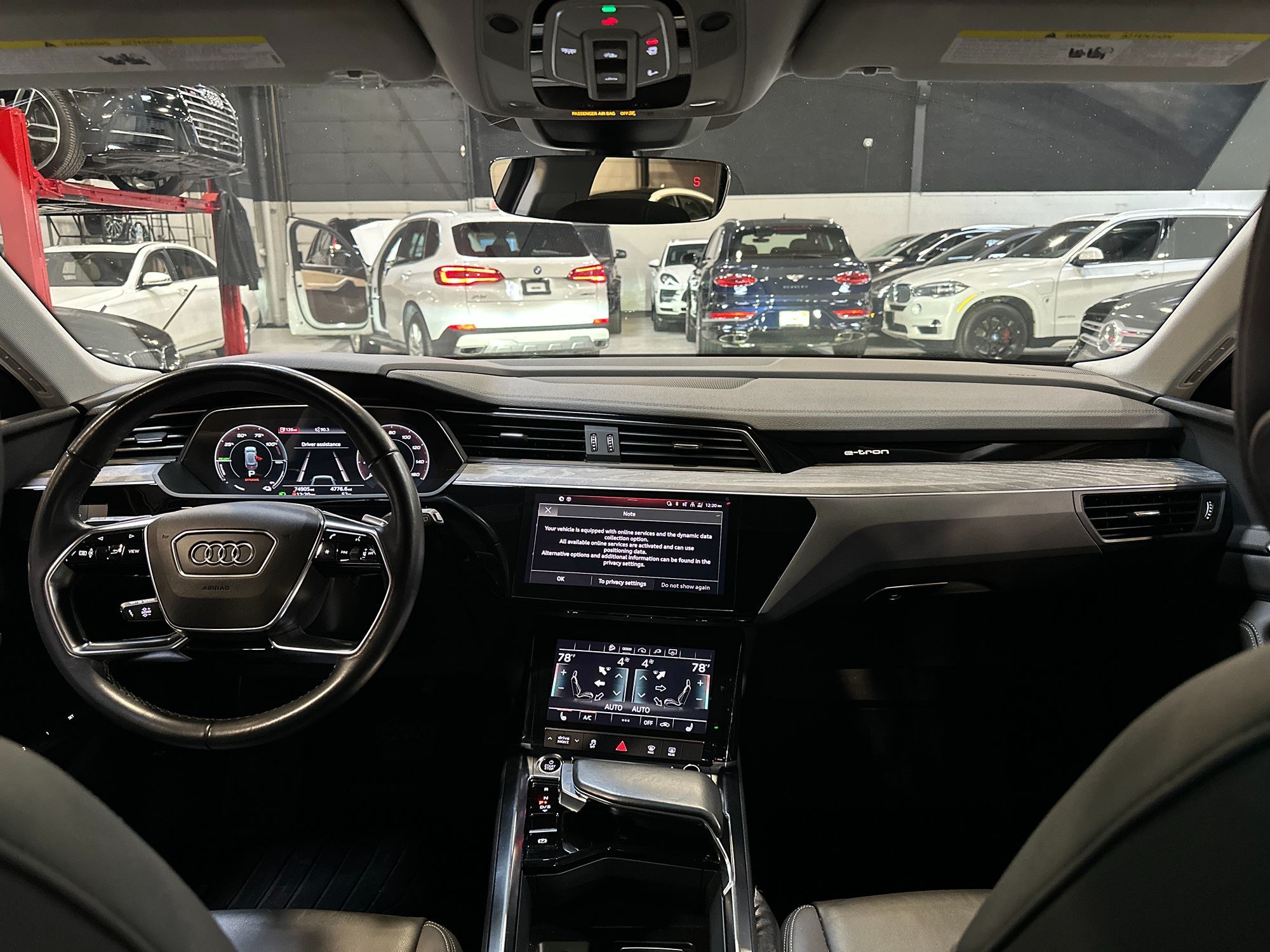 Photo 24 of this Audi e-tron