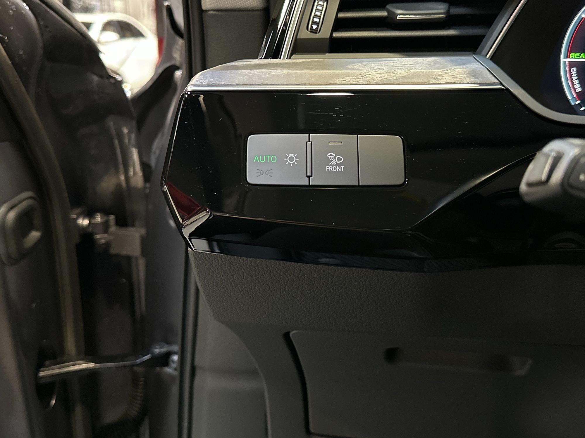 Photo 17 of this Audi e-tron