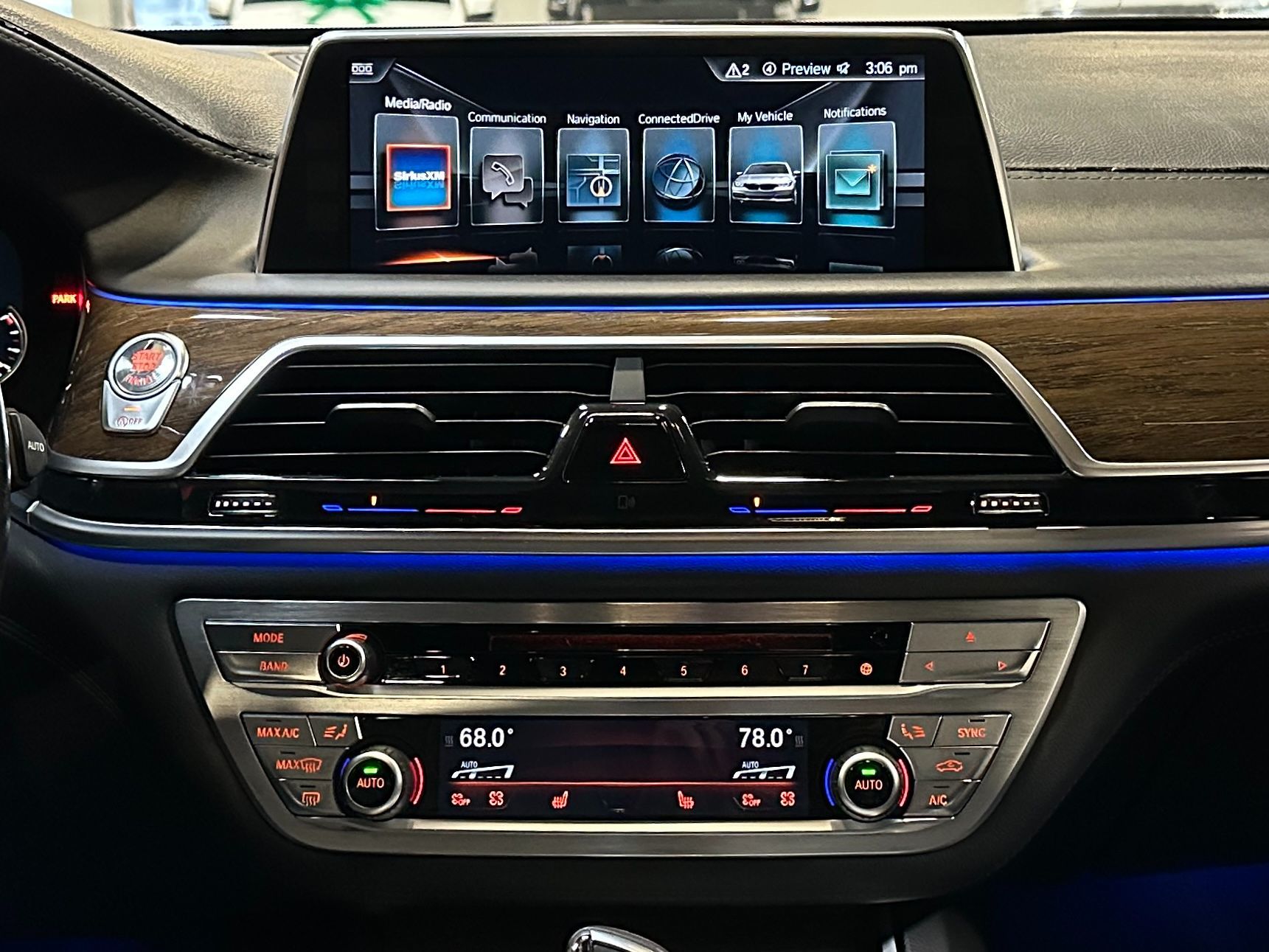 Photo 22 of this BMW 7 Series