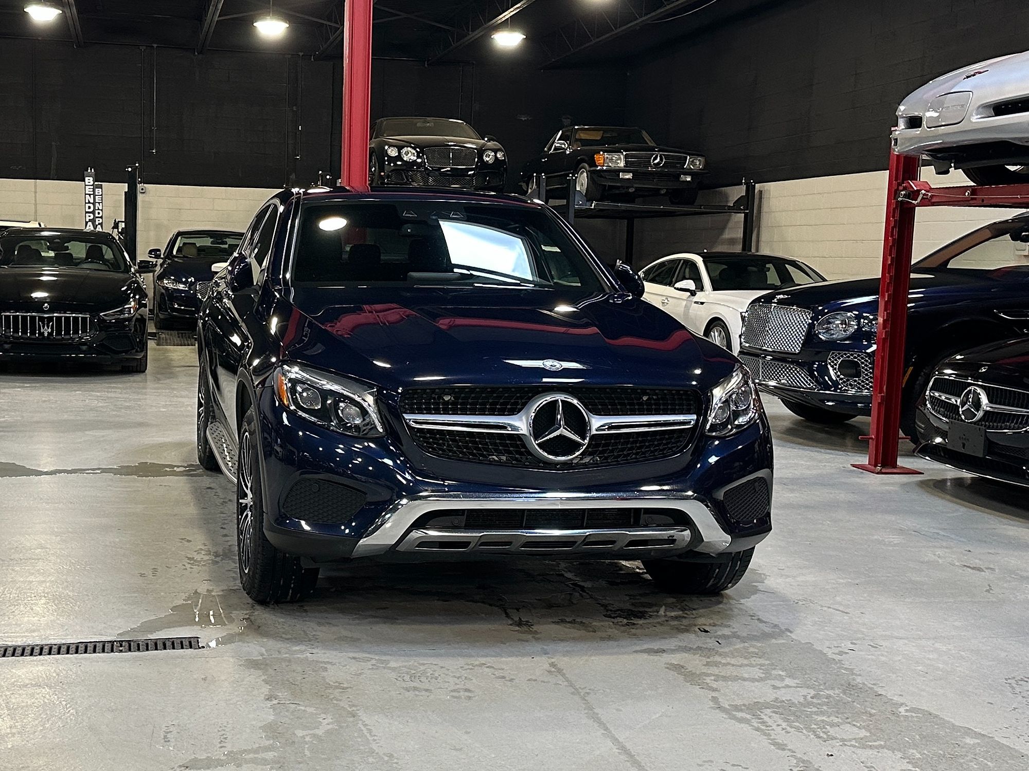 Photo 13 of this Mercedes-Benz GLC 300