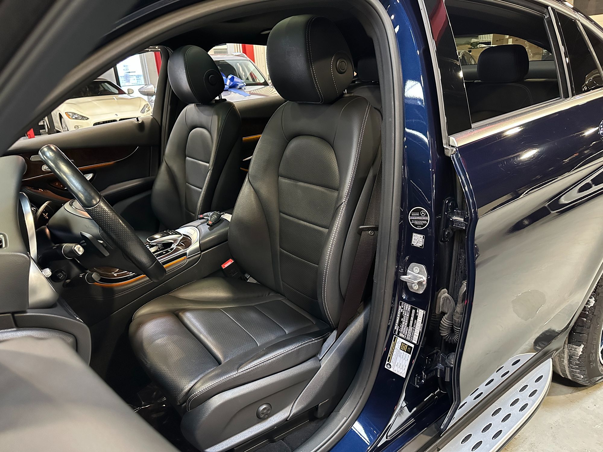 Photo 16 of this Mercedes-Benz GLC 300
