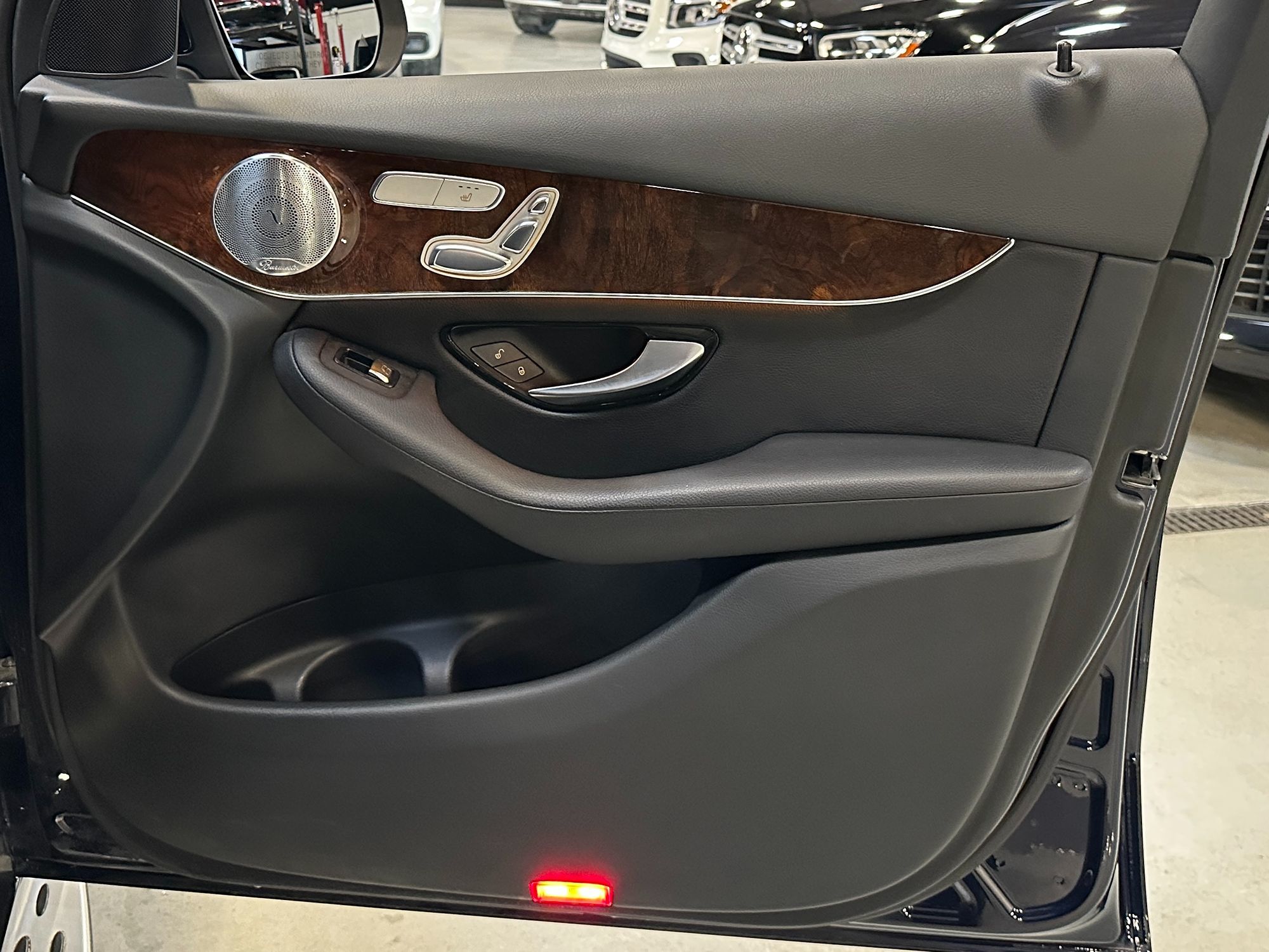 Photo 29 of this Mercedes-Benz GLC 300