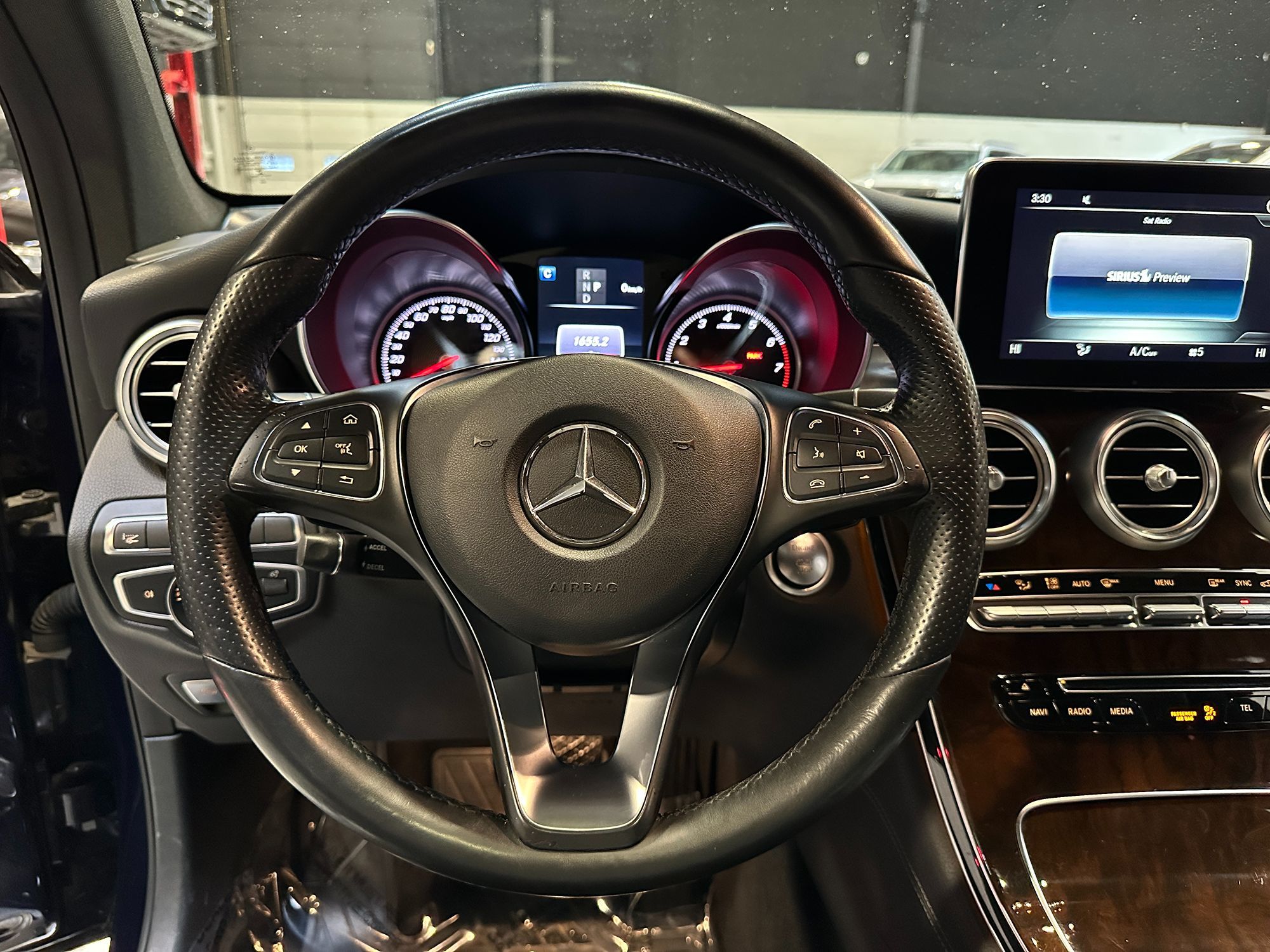 Photo 19 of this Mercedes-Benz GLC 300