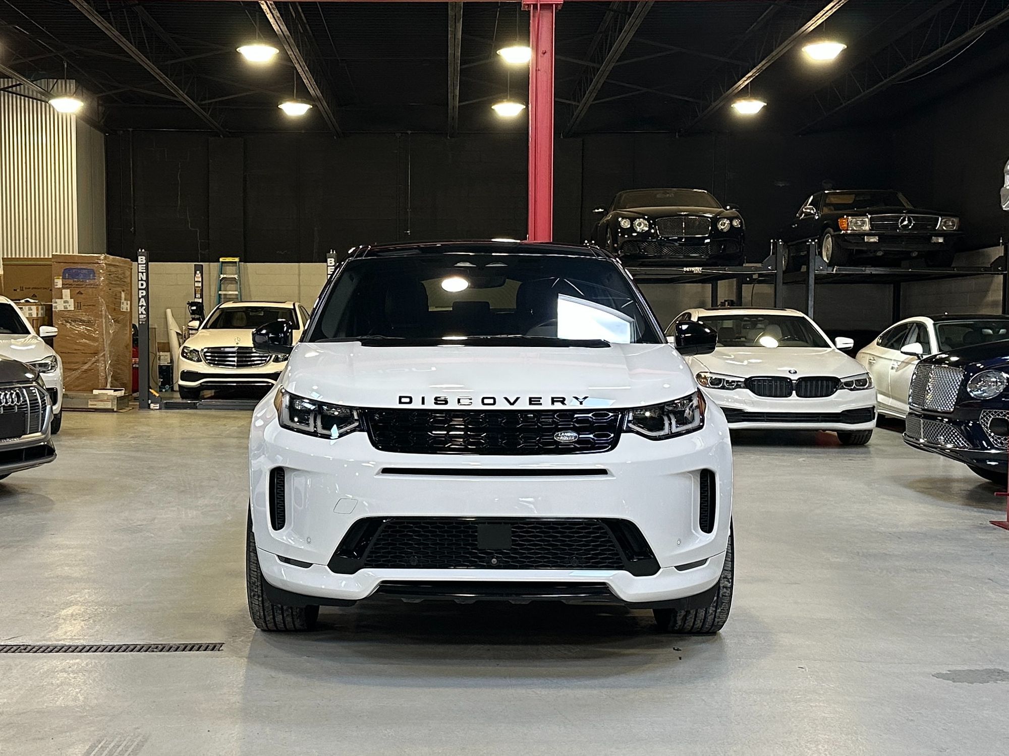 Photo 12 of this Land Rover Discovery Sport