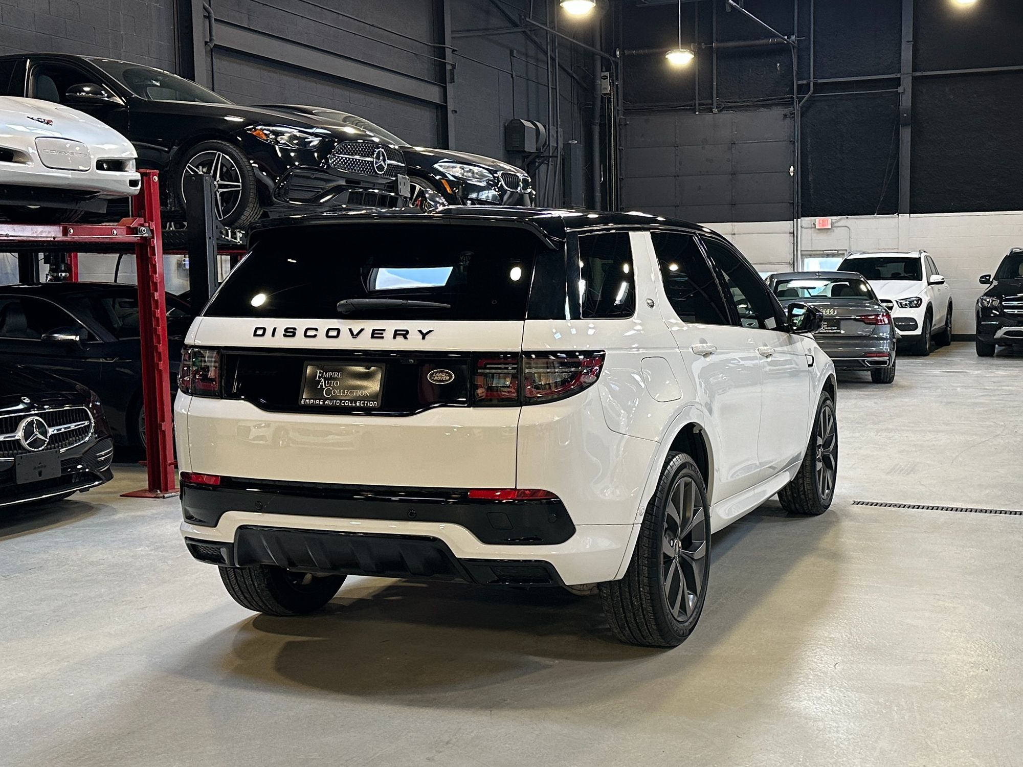 Photo 8 of this Land Rover Discovery Sport