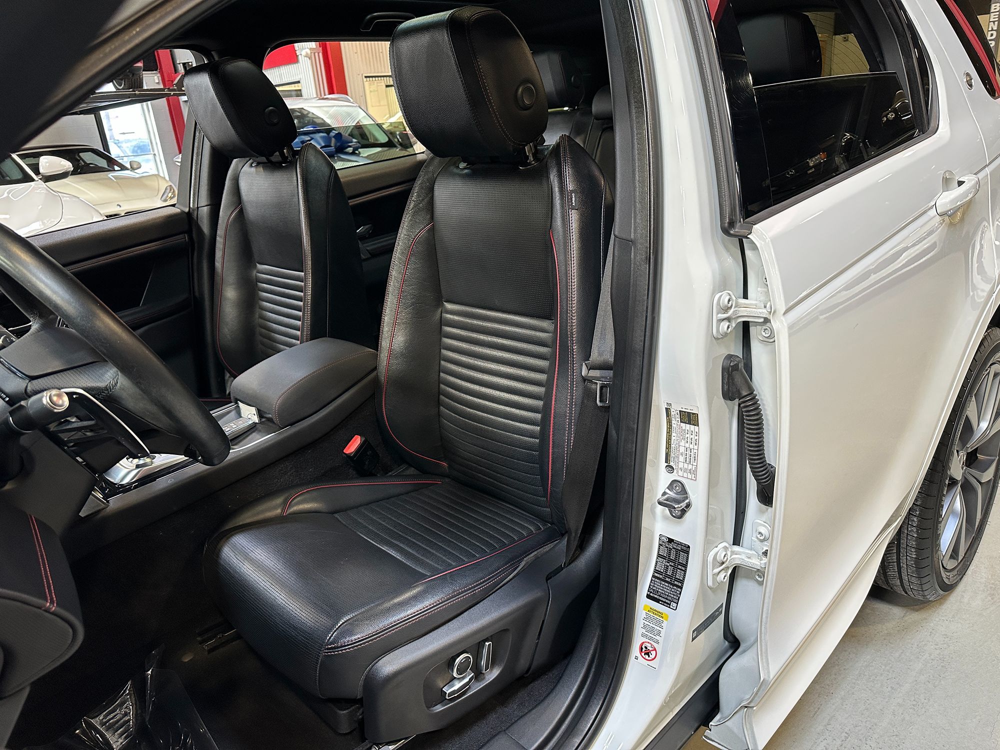 Photo 14 of this Land Rover Discovery Sport