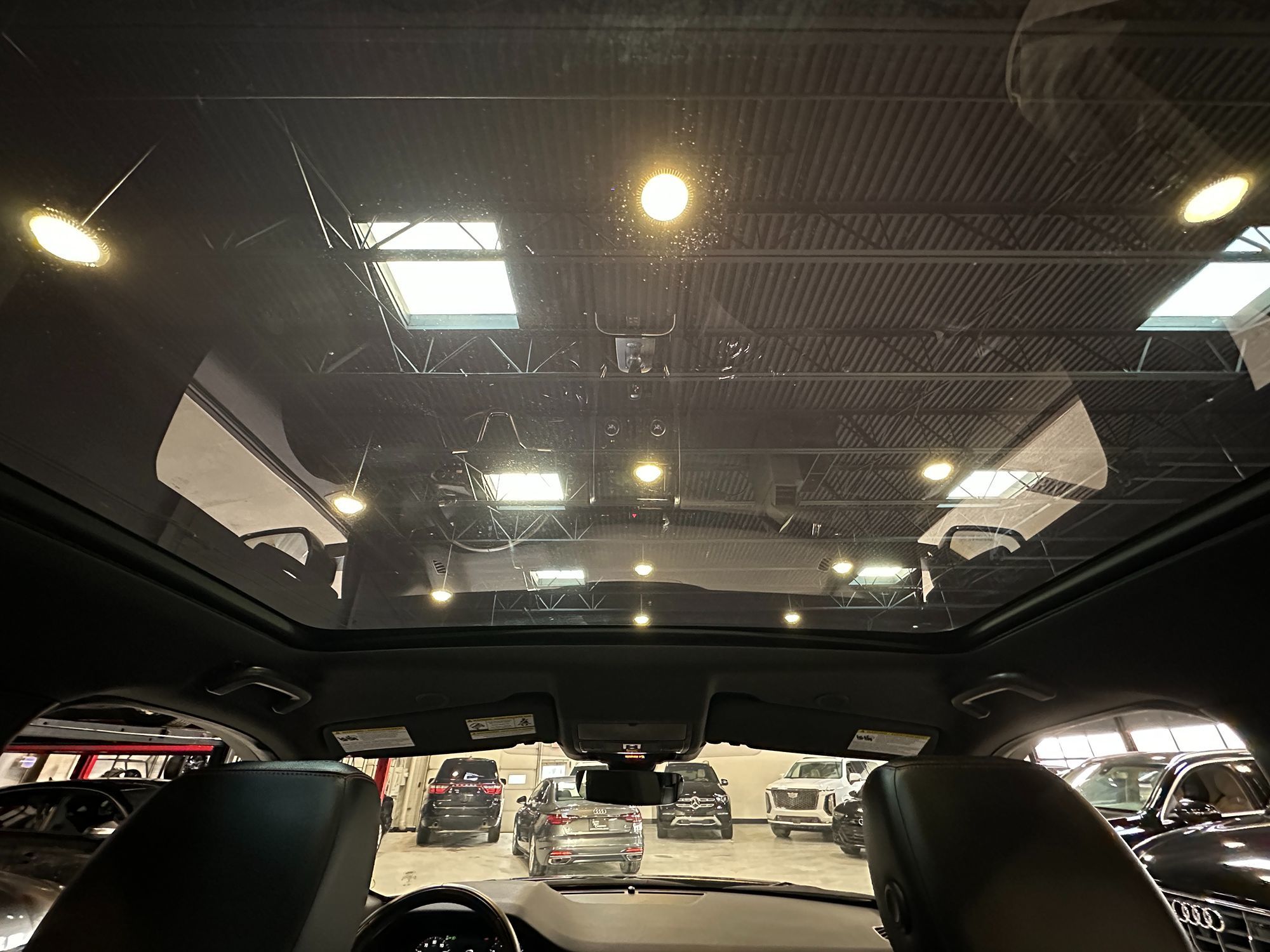 Photo 31 of this Land Rover Discovery Sport
