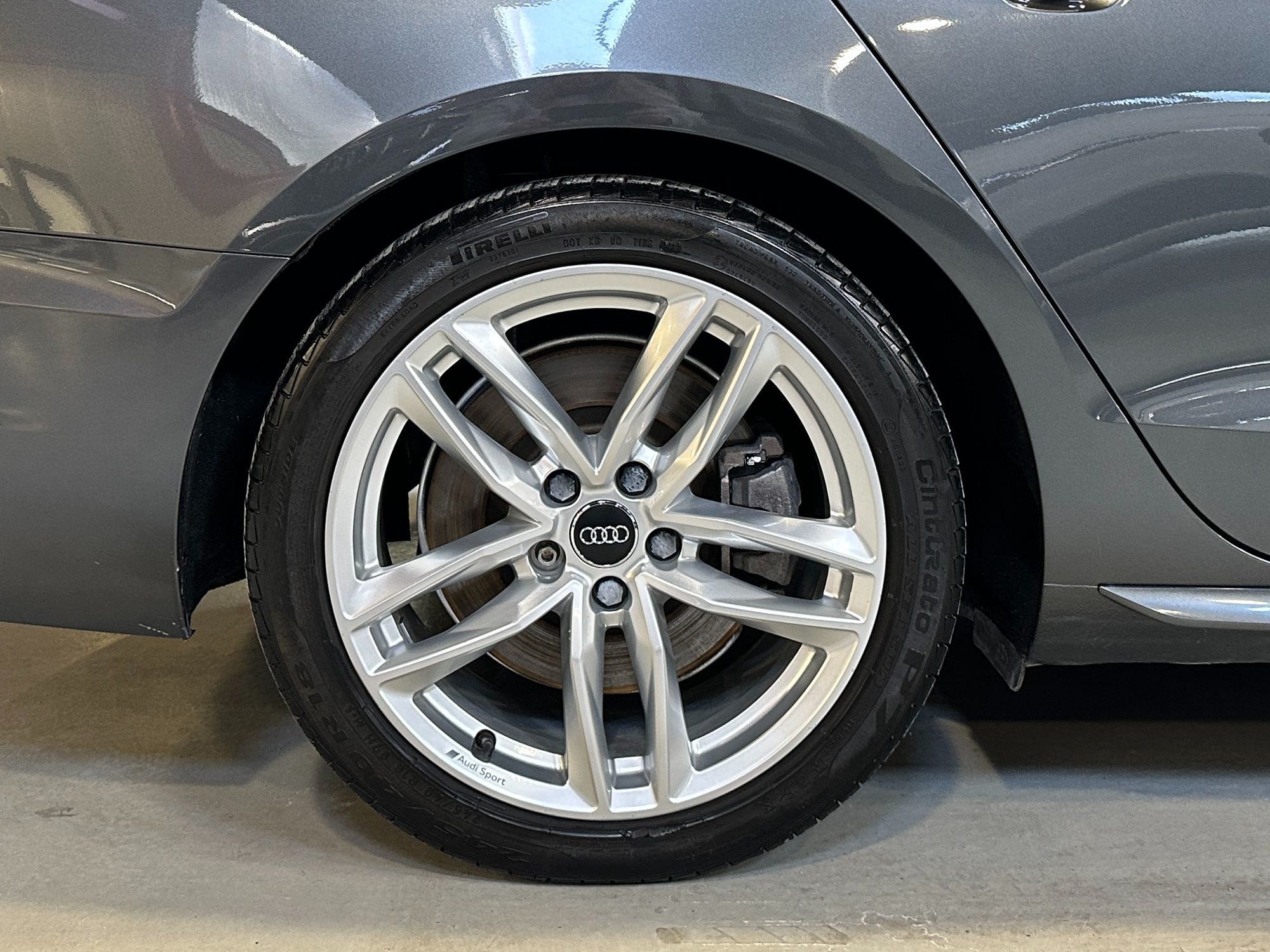 Photo 10 of this Audi A4 Sedan