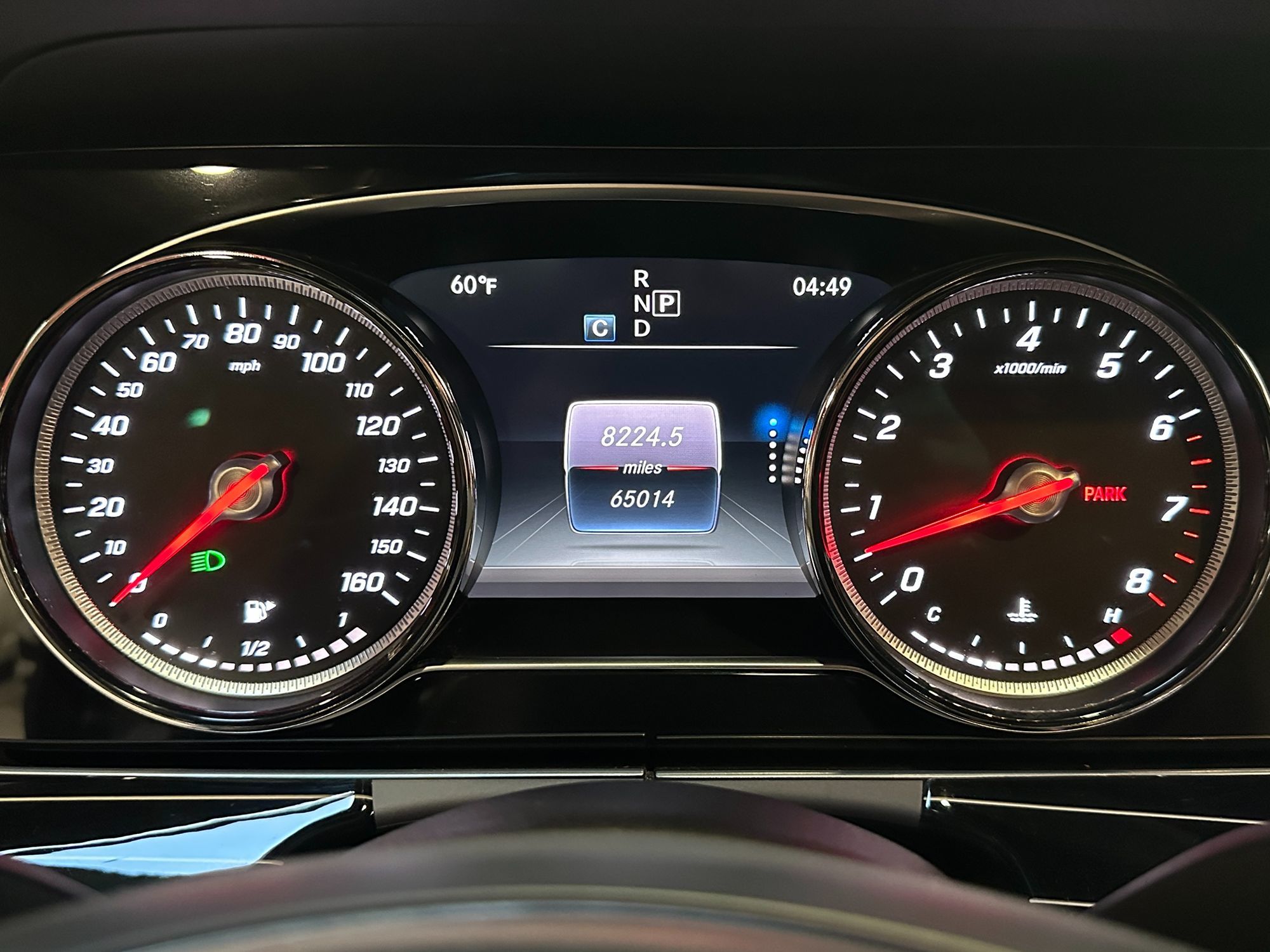 Photo 18 of this Mercedes-Benz E 400