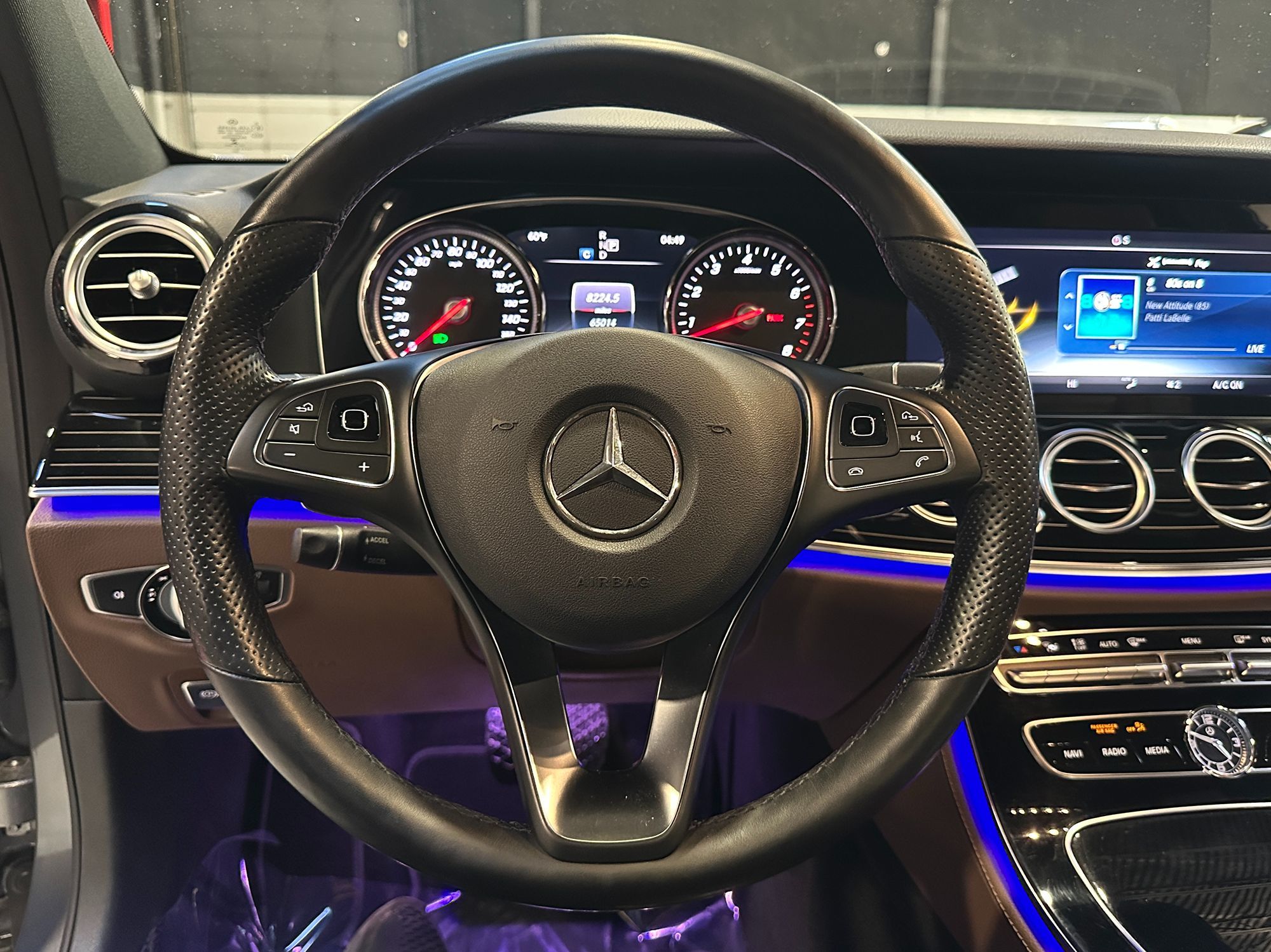 Photo 19 of this Mercedes-Benz E 400