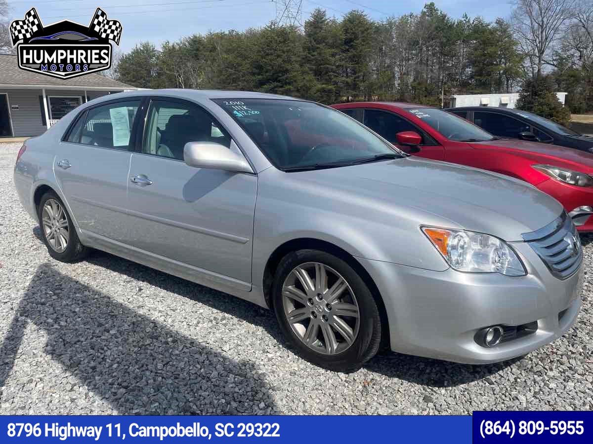 2010 Toyota Avalon XL's photo