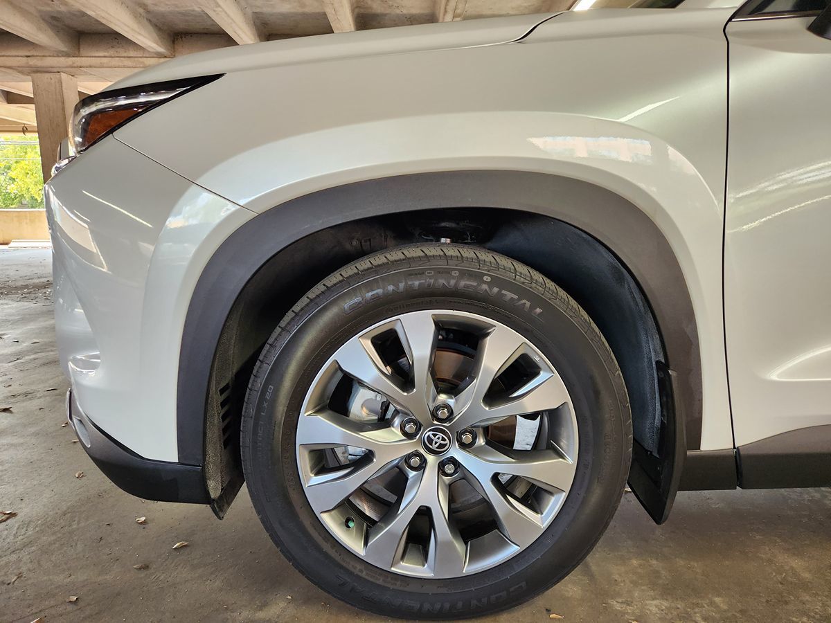 2024 Toyota Grand Highlander Limited photo 4