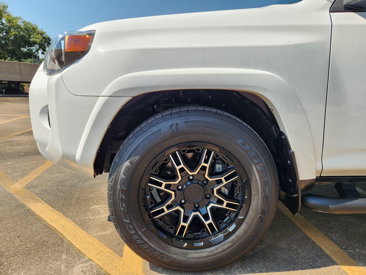 2021 Toyota 4Runner SR5 Premium photo 4