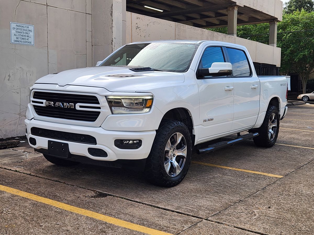 2023 Ram 1500 Laramie photo 3