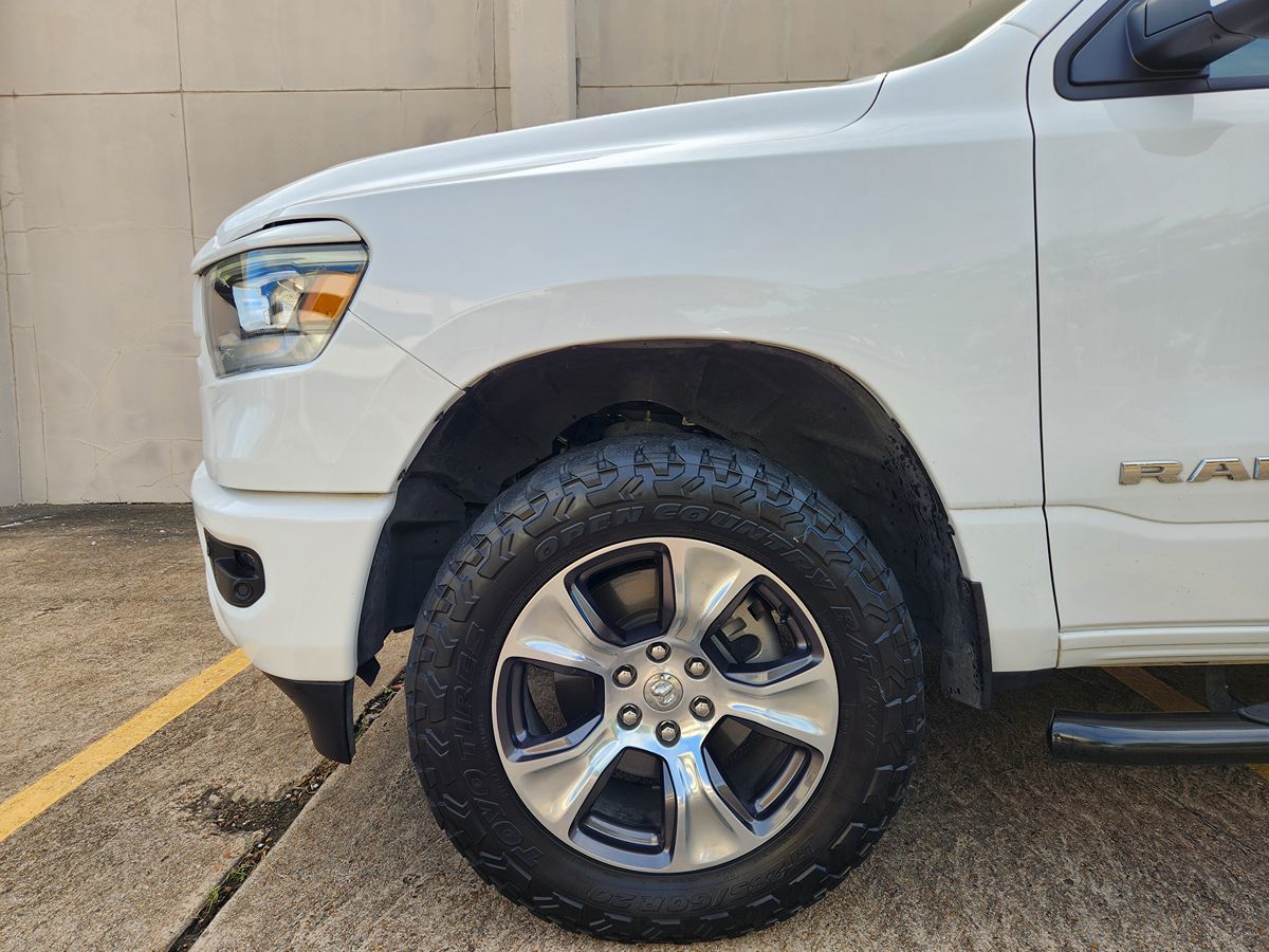 2023 Ram 1500 Laramie photo 4