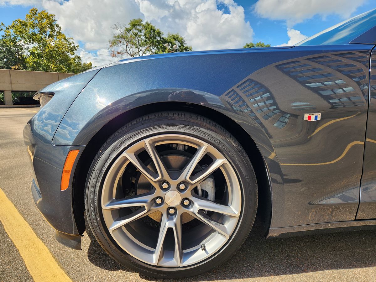 2023 Chevrolet Camaro 2LT RS photo 4