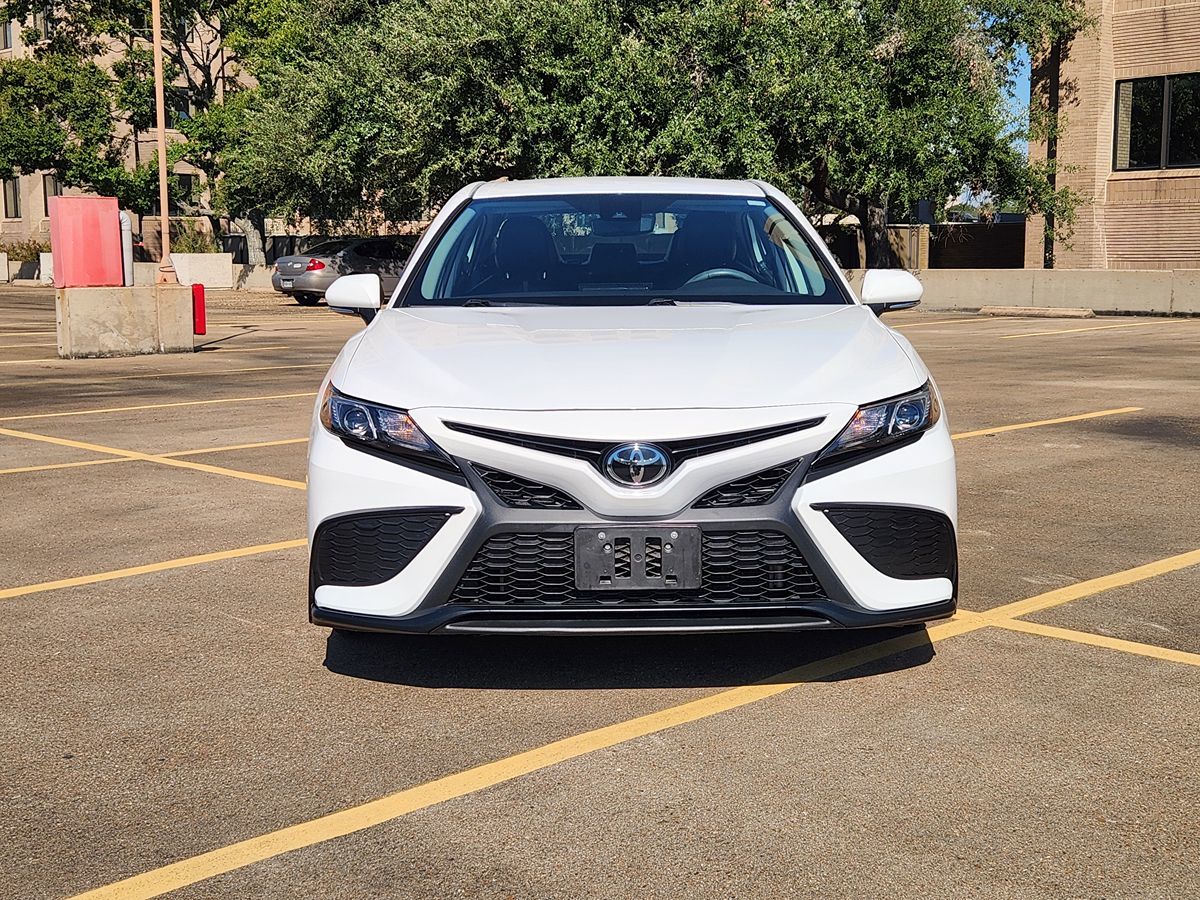 2023 Toyota Camry SE photo 2