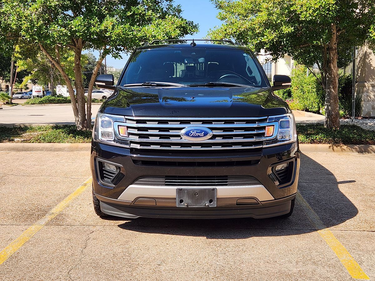2020 Ford Expedition XLT photo 2