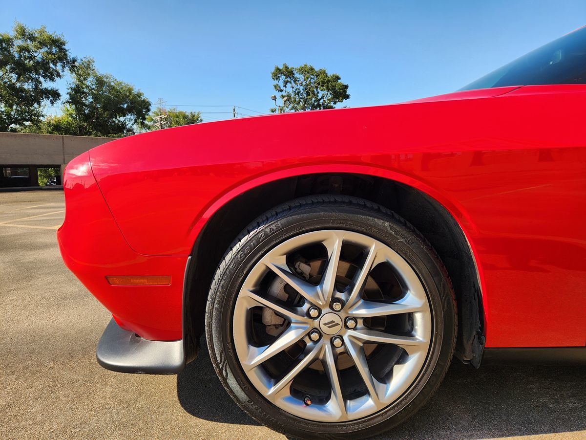 2022 Dodge Challenger GT photo 4