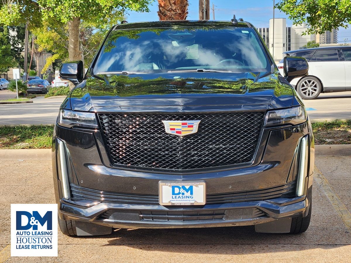 2022 Cadillac Escalade Sport photo 2