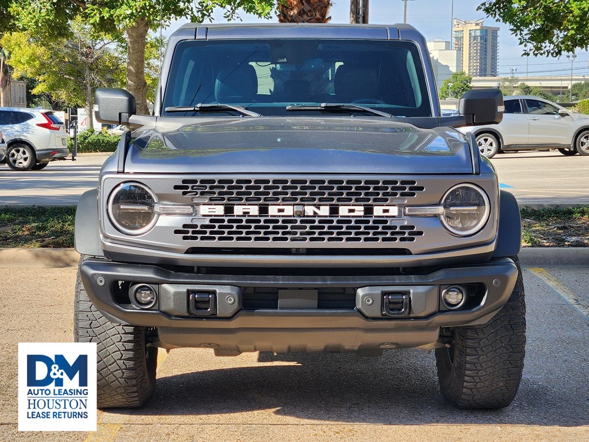 2023 Ford Bronco Badlands photo 2