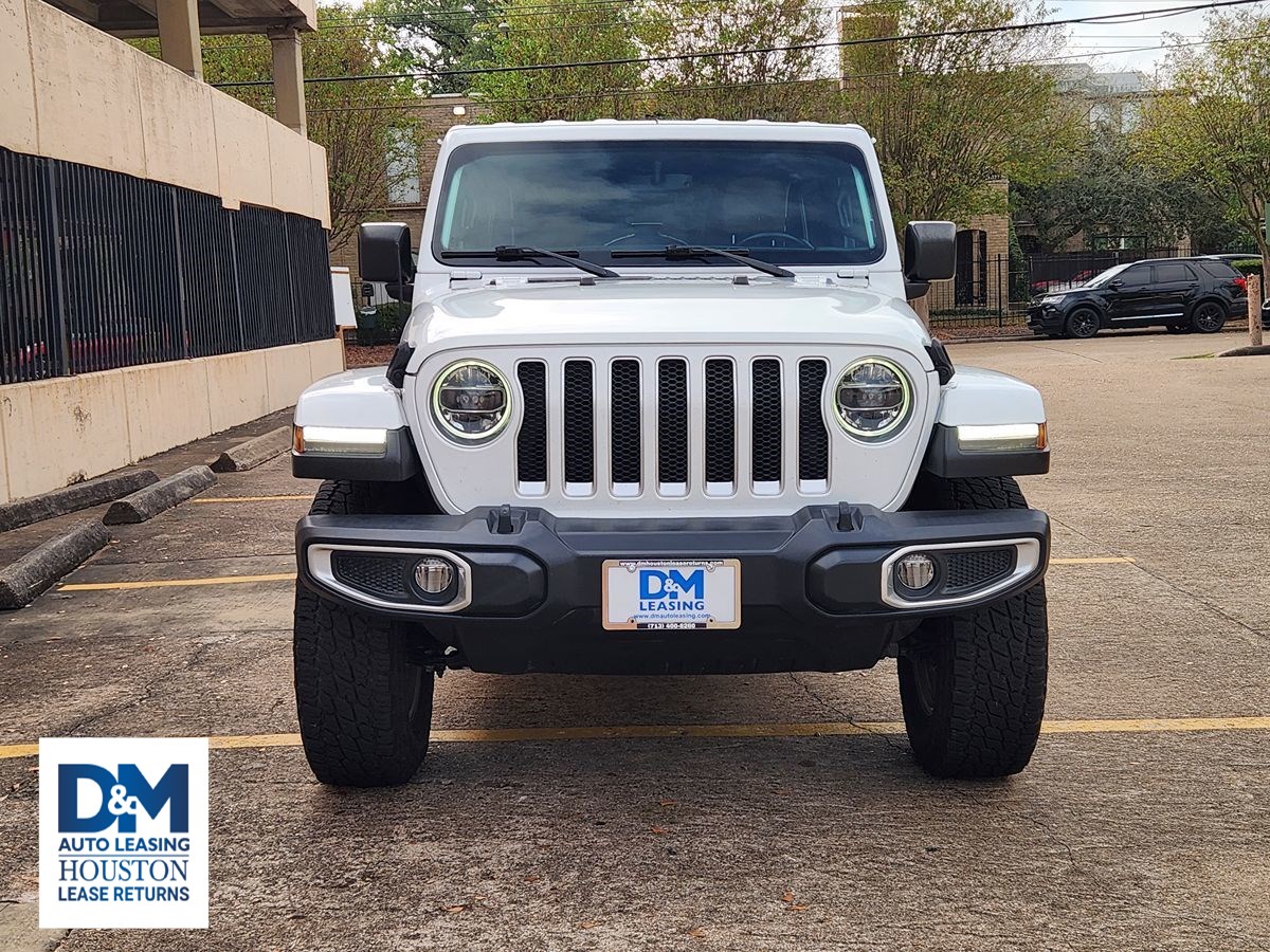 2018 Jeep Wrangler Unlimited Sahara photo 2