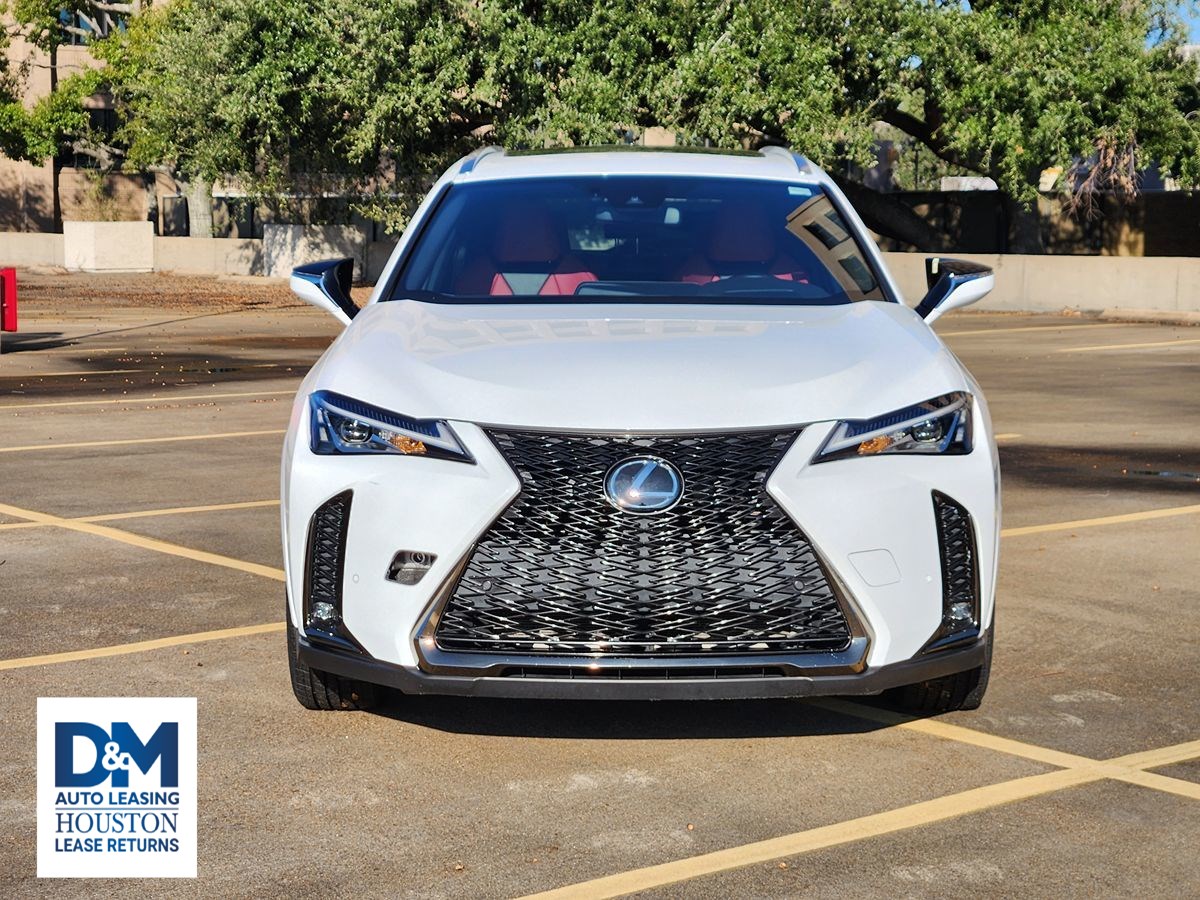 2022 Lexus UX 200 F SPORT photo 2