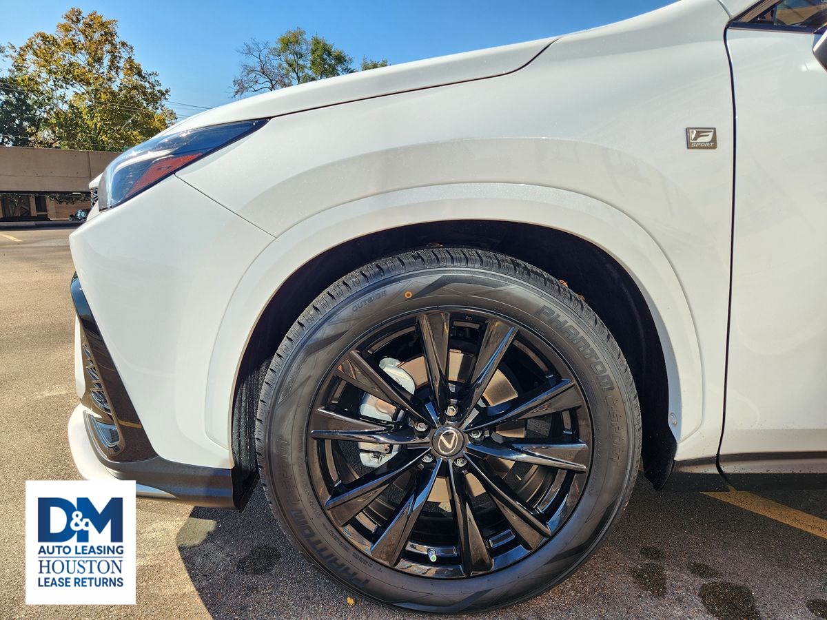 2022 Lexus NX 350 F SPORT Handling AWD photo 4