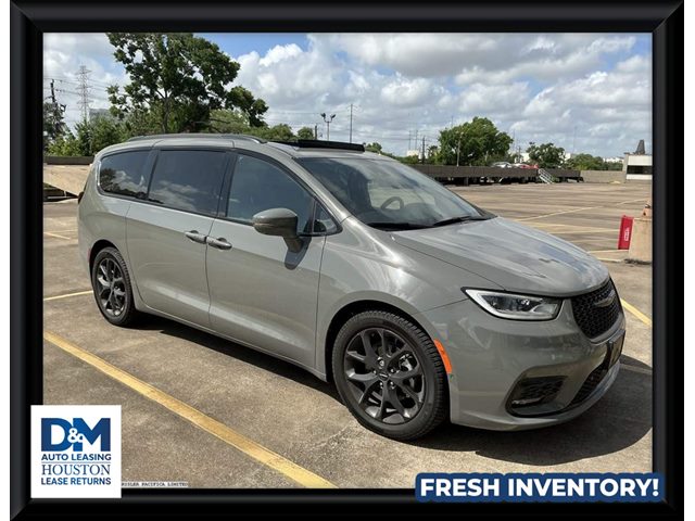 Ceramic Gray Clearcoat 2022 Chrysler Pacifica Limited FWD Minivan Front-Wheel Drive Automatic