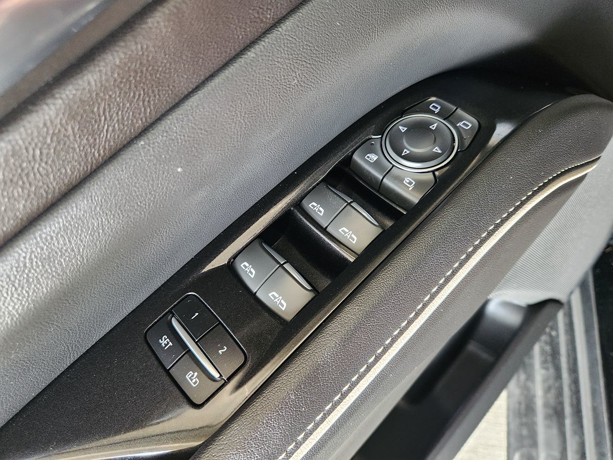 2021 Cadillac Escalade Luxury - Photo 31